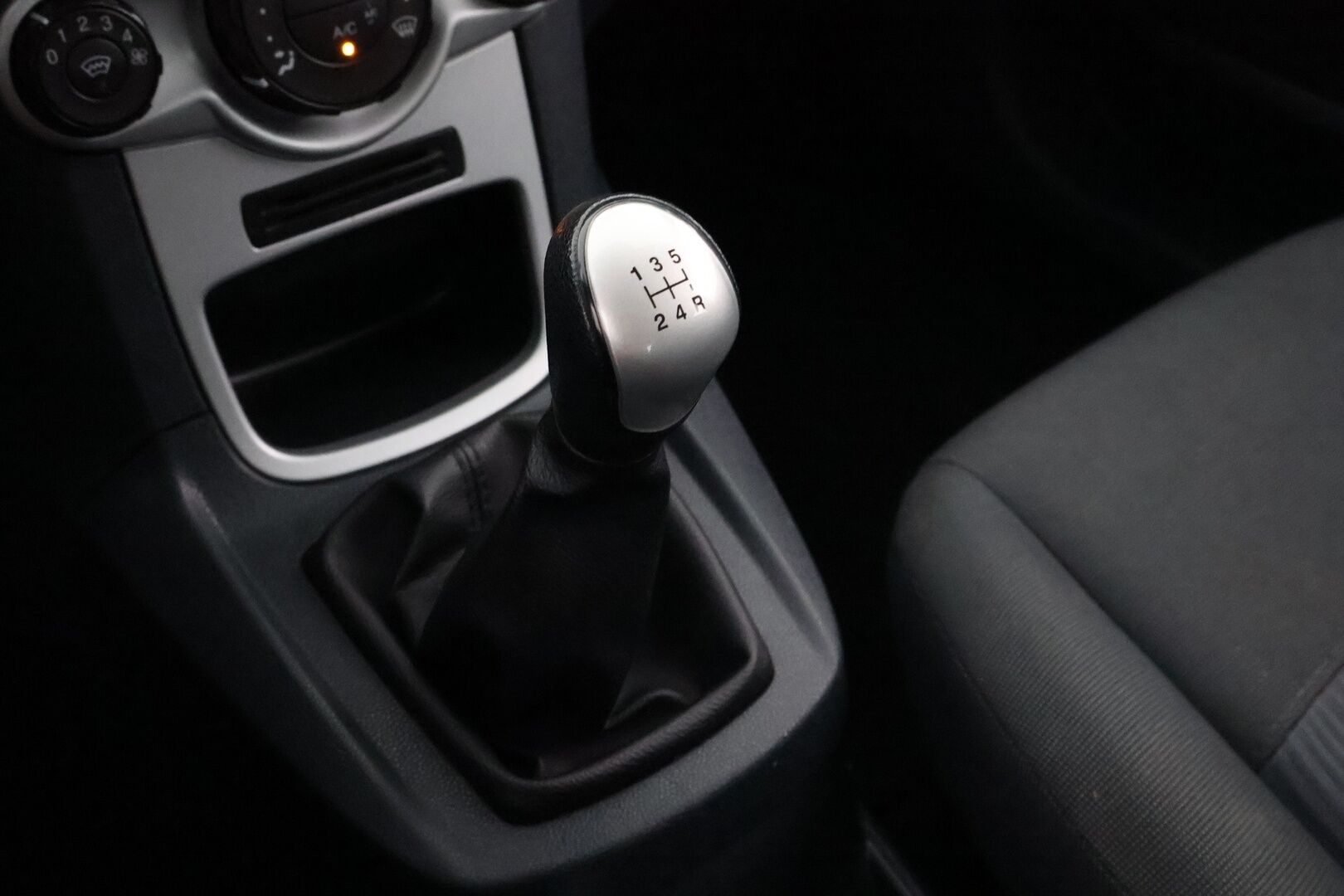 Ford Fiesta 2012 1,25 82 hv Trend M5 5-ovinen - *Myydään Huutokaupat.com*