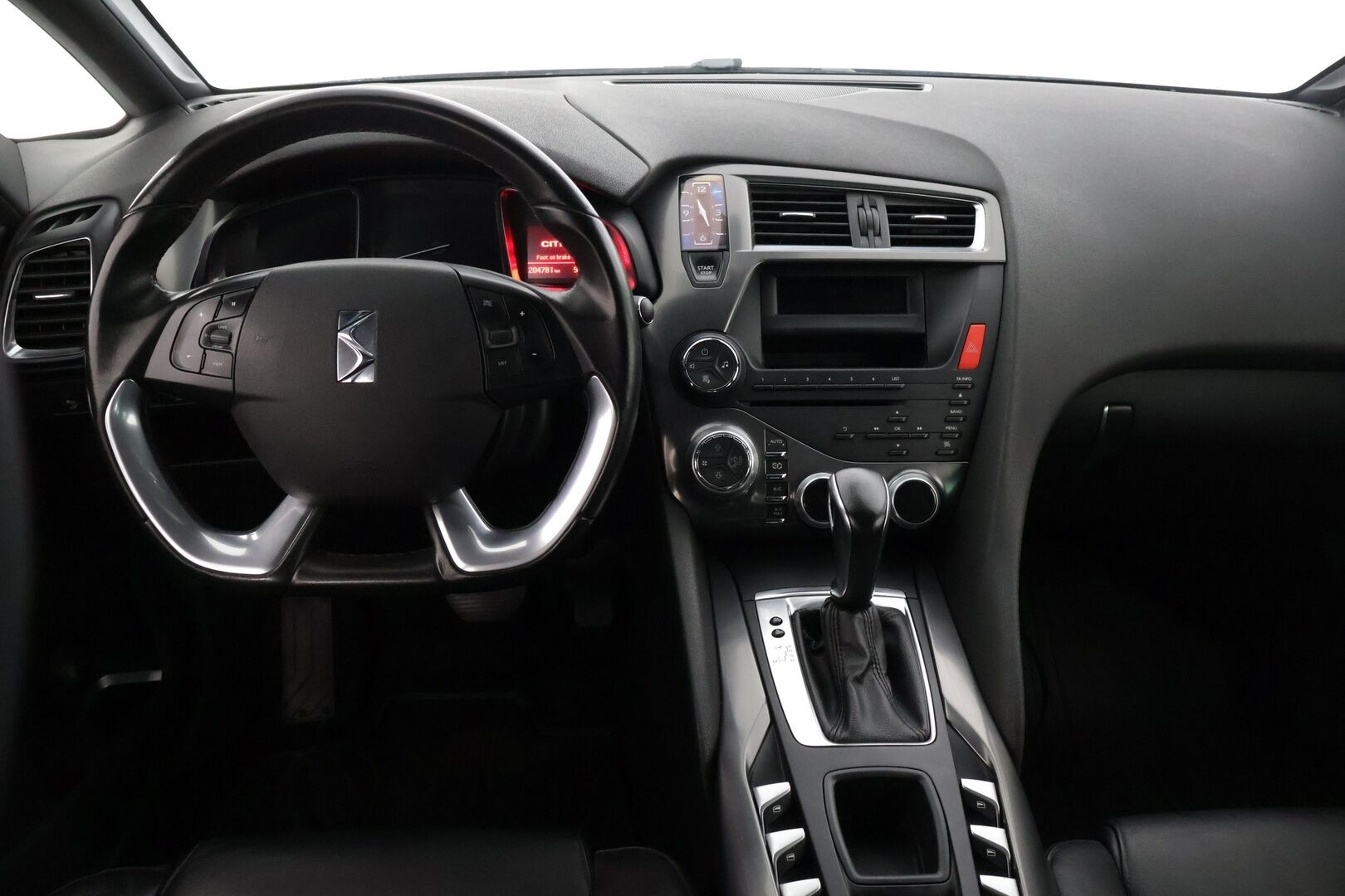 Citroen DS5 2012 HDi 163 So Chic Automaatti * Panoraama/ Tutkat / vakkari/lohko+sisälämmitin * - * Suomi-auto / Juuri vaihdettu jakohihna! / 2x renkaat ja vanteet *
