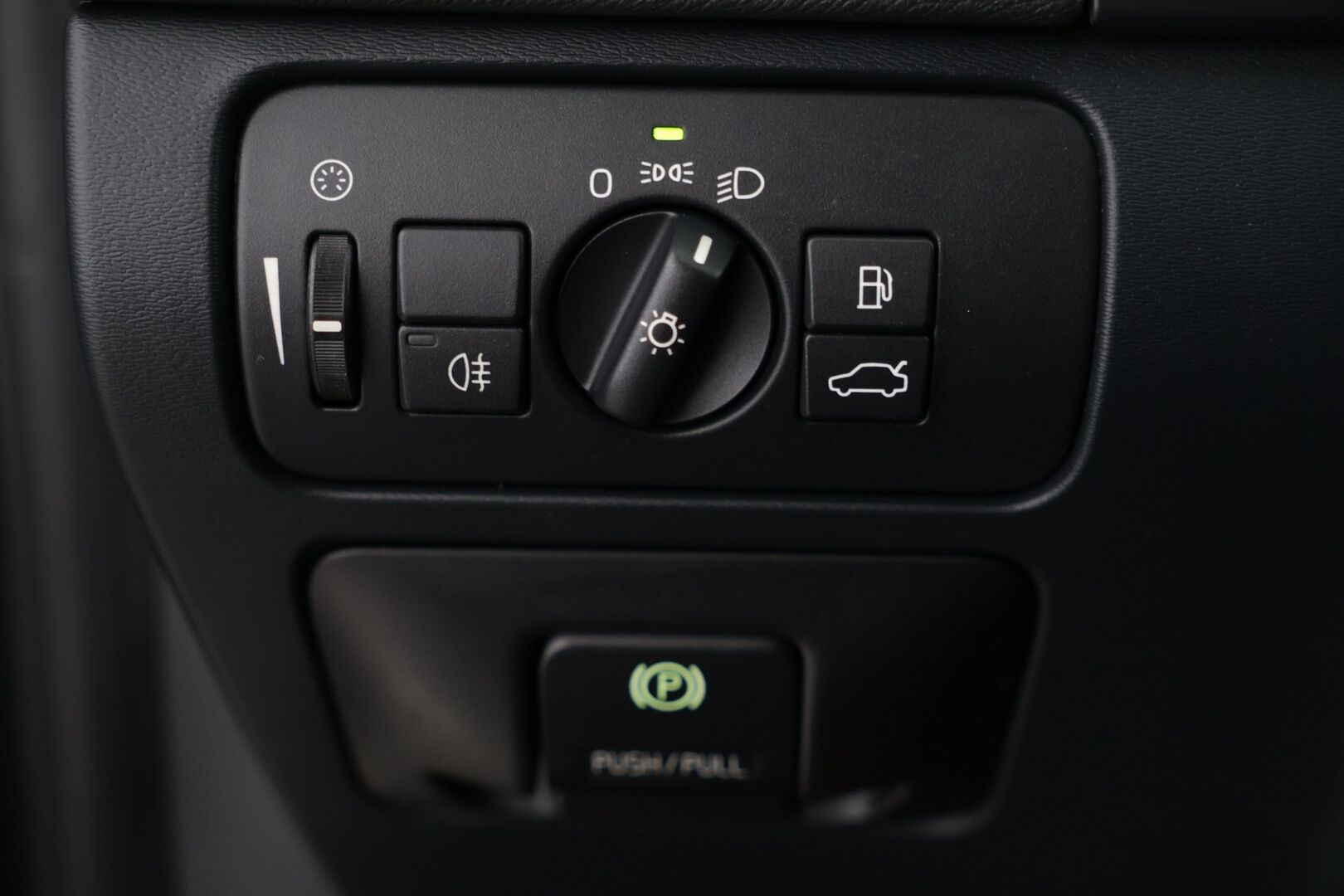 Volvo V60 2011 D5 Momentum aut - *Hyvin pidetty /Aito ehta D5 legenda Ruotsin rauta / Adblue vapaa!*