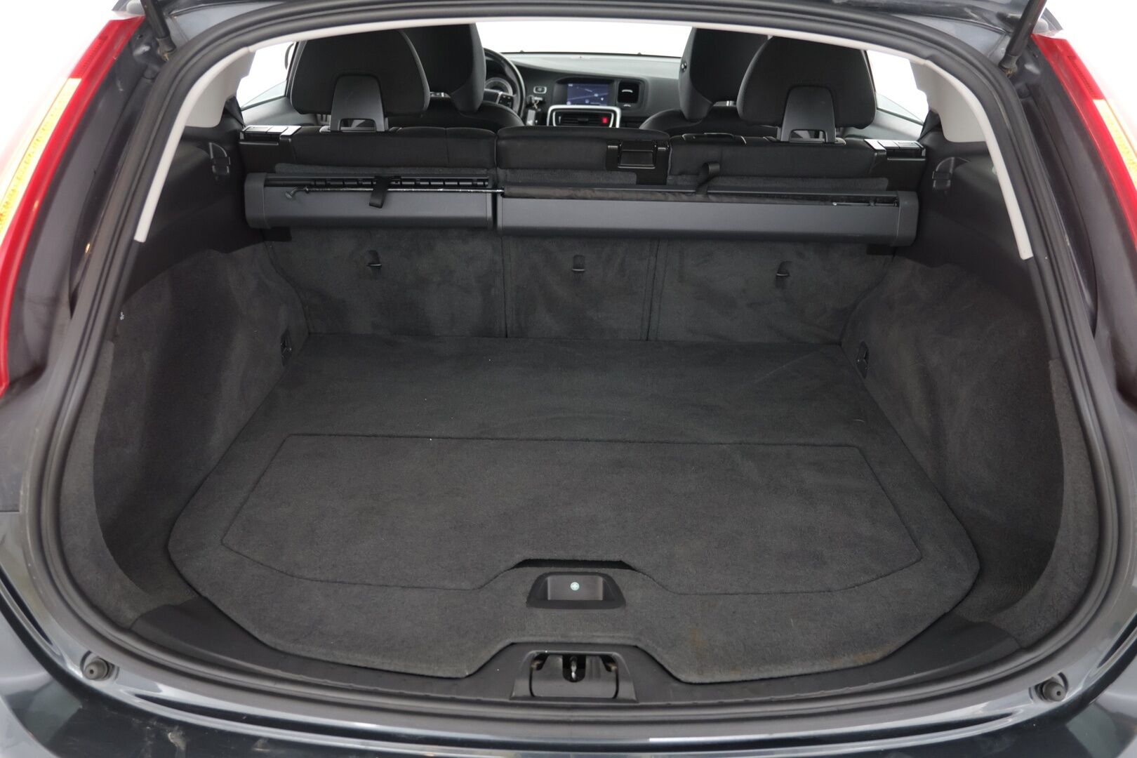 Volvo V60 2011 D5 Momentum aut - *Hyvin pidetty /Aito ehta D5 legenda Ruotsin rauta / Adblue vapaa!*