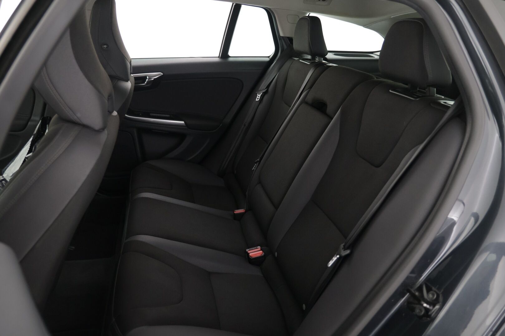 Volvo V60 2011 D5 Momentum aut - *Hyvin pidetty /Aito ehta D5 legenda Ruotsin rauta / Adblue vapaa!*