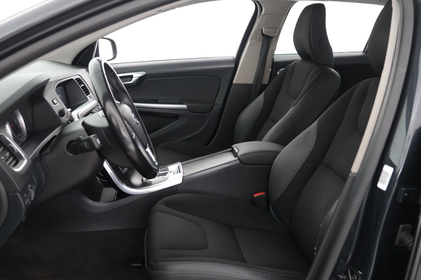 Volvo V60 2011 D5 Momentum aut - *Hyvin pidetty /Aito ehta D5 legenda Ruotsin rauta / Adblue vapaa!*
