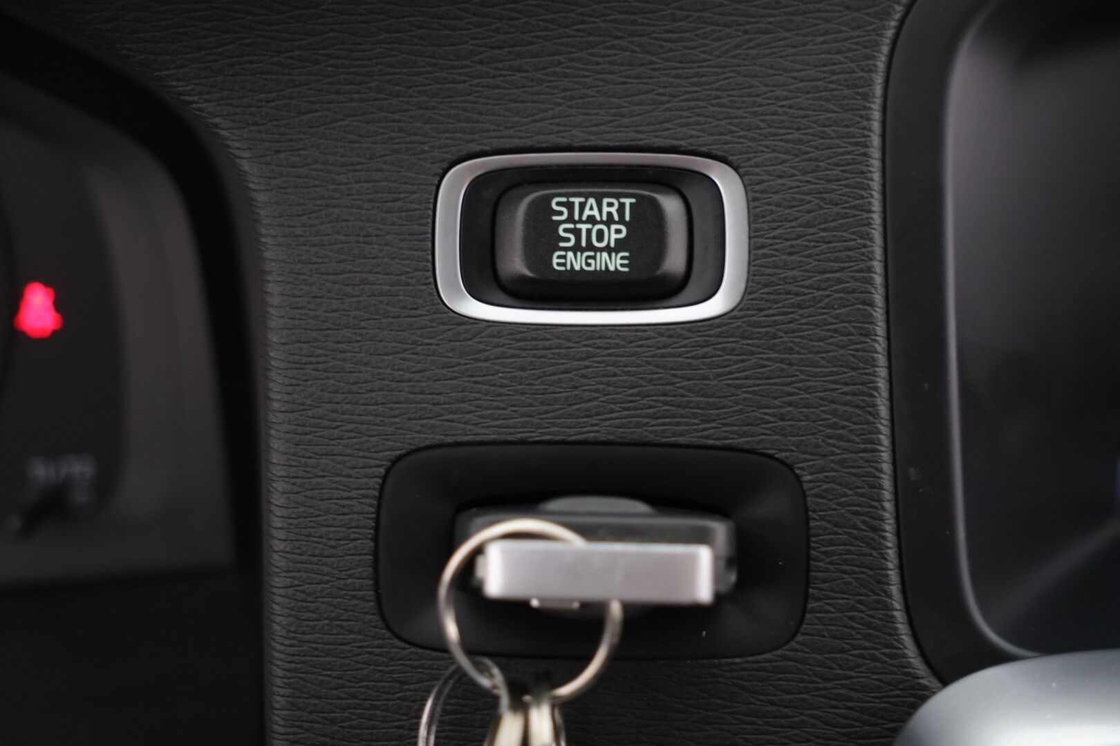 Volvo V60 2011 D5 Momentum aut - *Hyvin pidetty /Aito ehta D5 legenda Ruotsin rauta / Adblue vapaa!*