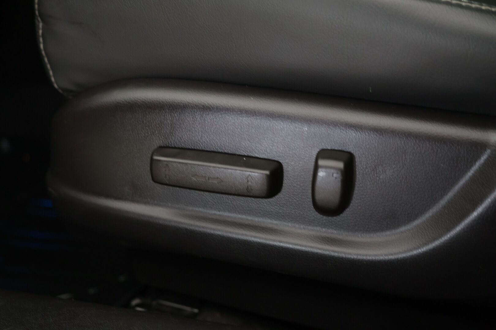 Honda Accord 2013 Tourer DSL 2,2 i-DTEC Executive Business * Nahkapenkit muistilla / Kattoluukku / Kahdet hyväkuntoiset renkaat * - Huippu varusteet / Hyvin pidetty / Laatu farmari! - HULLUT AVAJAISHULINAT KORKOTARJOUS 3,29 %