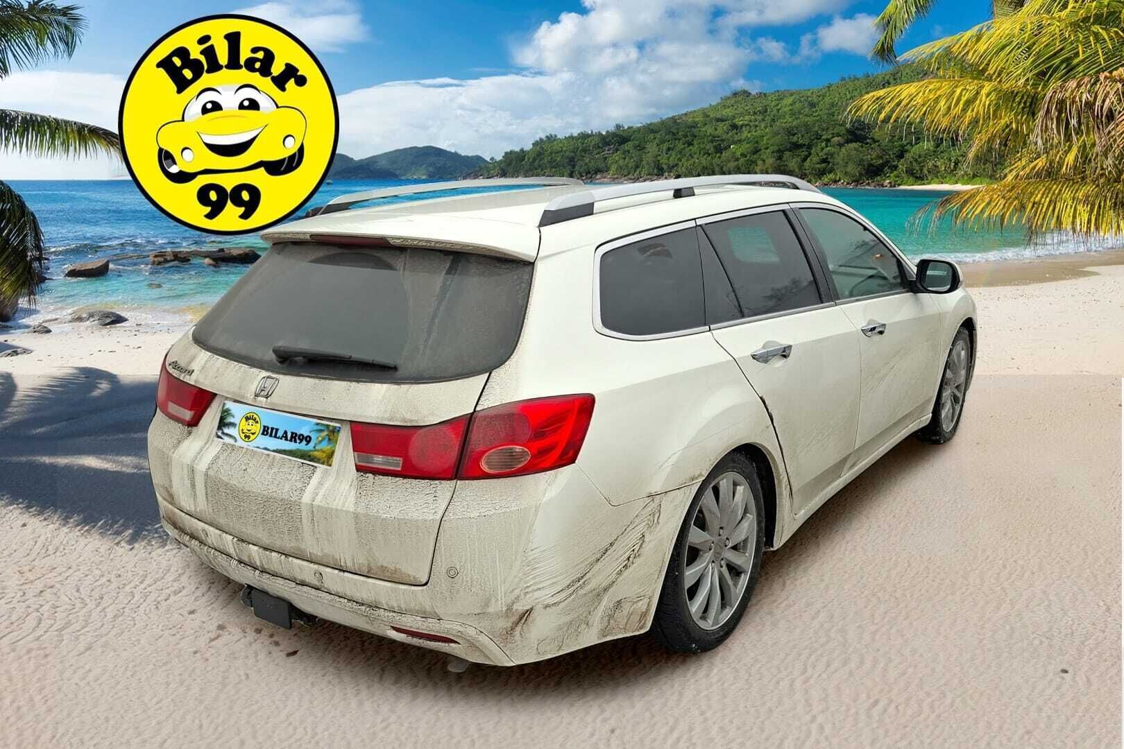 Honda Accord 2013 Tourer DSL 2,2 i-DTEC Executive Business / Nahkapenkit muistilla / Kattoluukku / Kahdet hyväkuntoiset renkaat