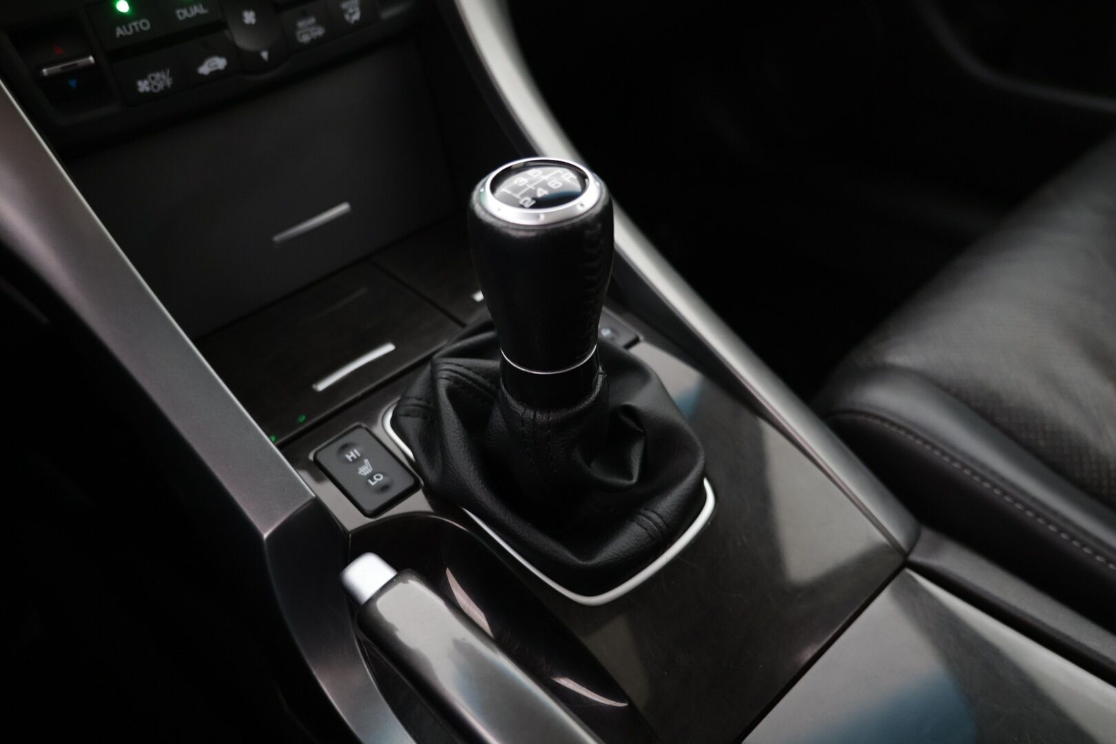 Honda Accord 2013 Tourer DSL 2,2 i-DTEC Executive Business - | Nahat muistilla | Kattoluukku | Hyvin pidetty