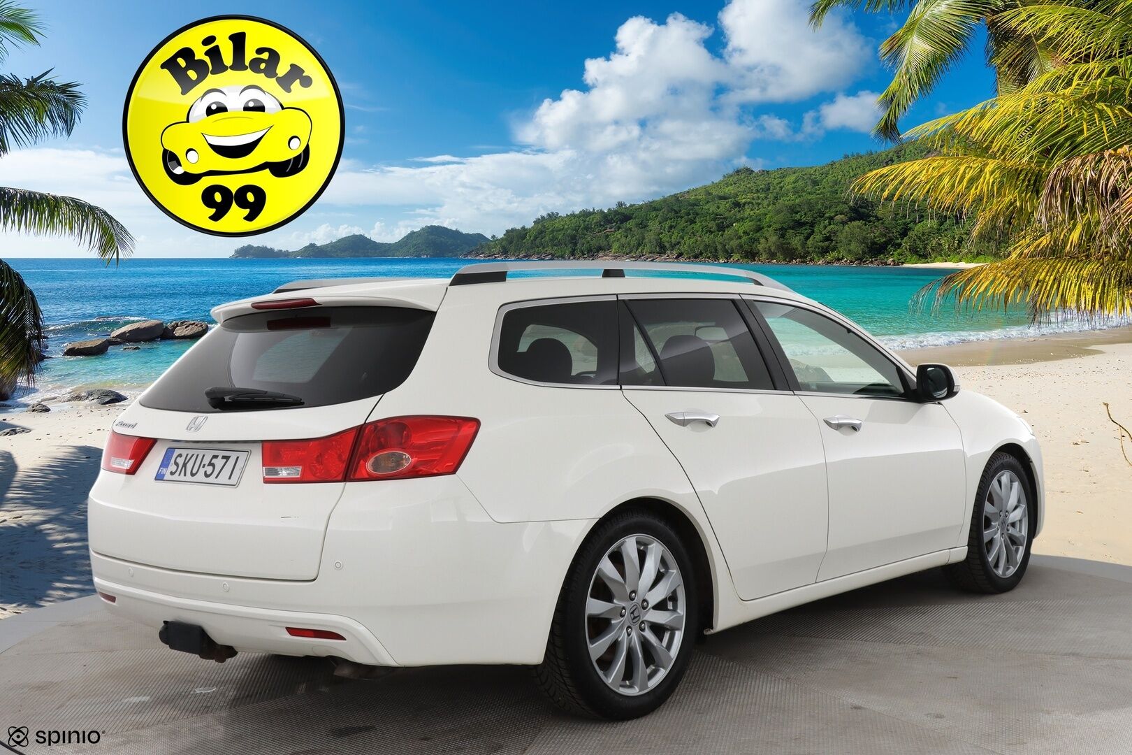 Honda Accord 2013 Tourer DSL 2,2 i-DTEC Executive Business * Nahkapenkit muistilla / Kattoluukku / Kahdet hyväkuntoiset renkaat * - Huippu varusteet / Hyvin pidetty / Laatu farmari! - HULLUT AVAJAISHULINAT KORKOTARJOUS 3,29 %