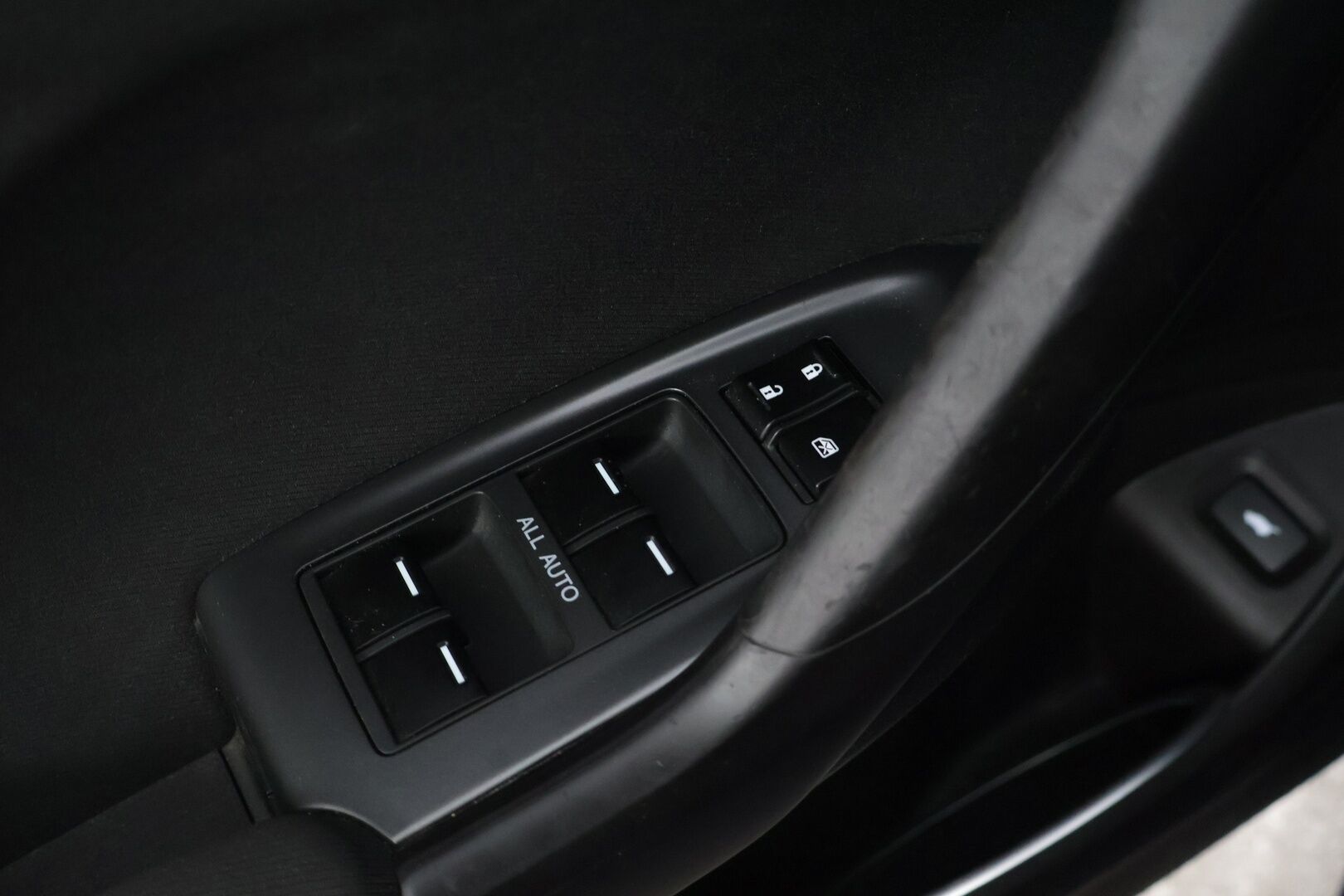 Honda Accord 2013 Tourer DSL 2,2 i-DTEC Lifestyle * / Suomi-auto / Vetokoukku / Vakkari / Tutkat / Lohko / Kattokaiteet / Sähköluukku / * - Merkillä huollettu hyvin pidetty suomi-auto / Juuri katsastettu