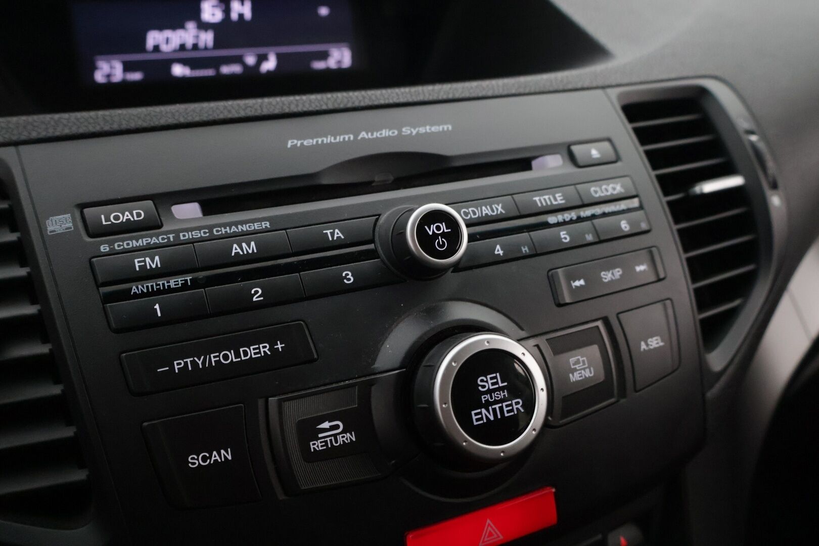 Honda Accord 2013 Tourer DSL 2,2 i-DTEC Lifestyle * / Suomi-auto / Vetokoukku / Vakkari / Tutkat / Lohko / Kattokaiteet / Sähköluukku / * - Hyvin pidetty sekä aina merkillä huollettu suomi-auto