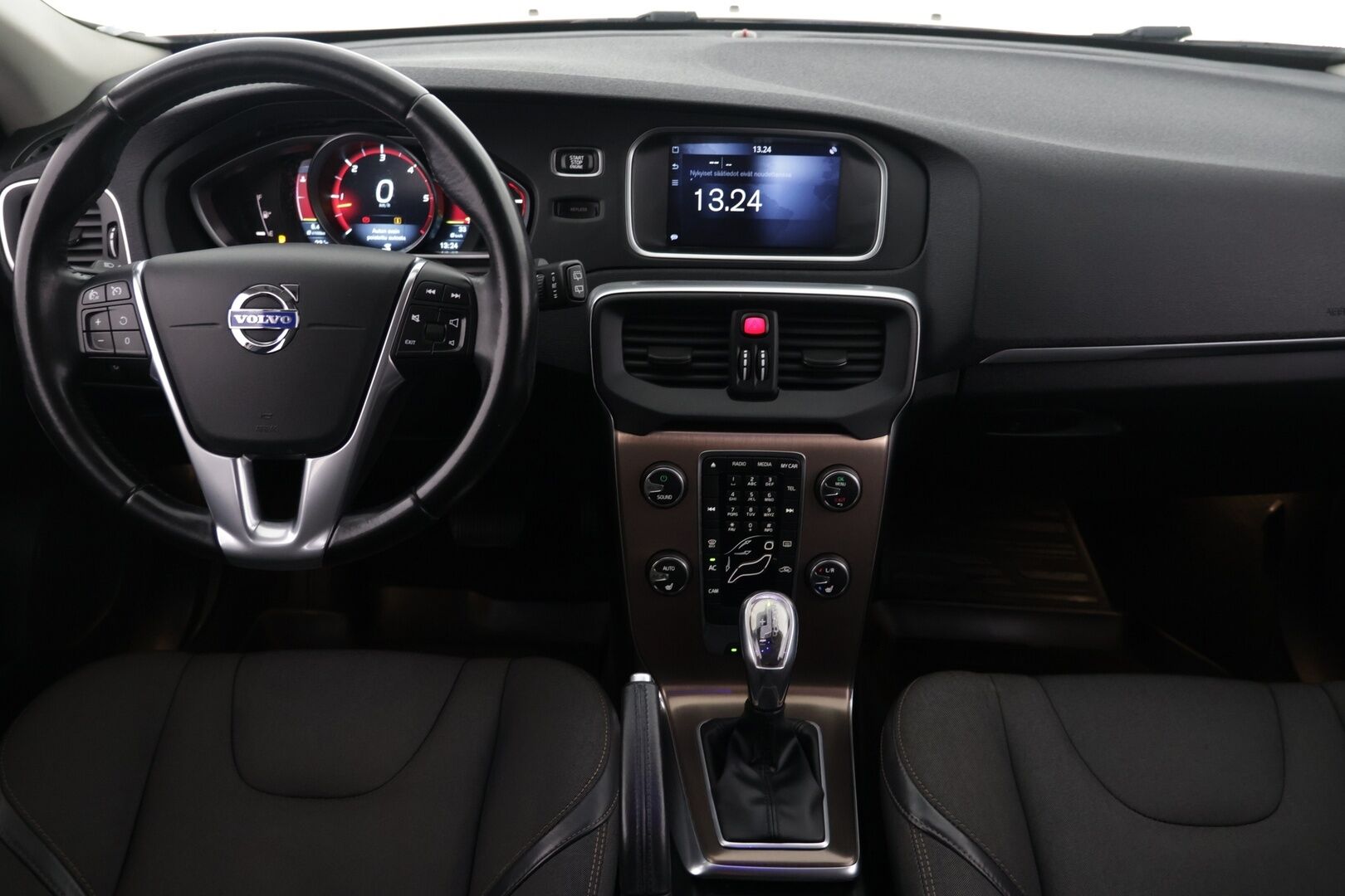 Volvo V40 Cross Country 2013 D3 Momentum aut - Ei AD-blue | Lohko | P.kamera | Xenon