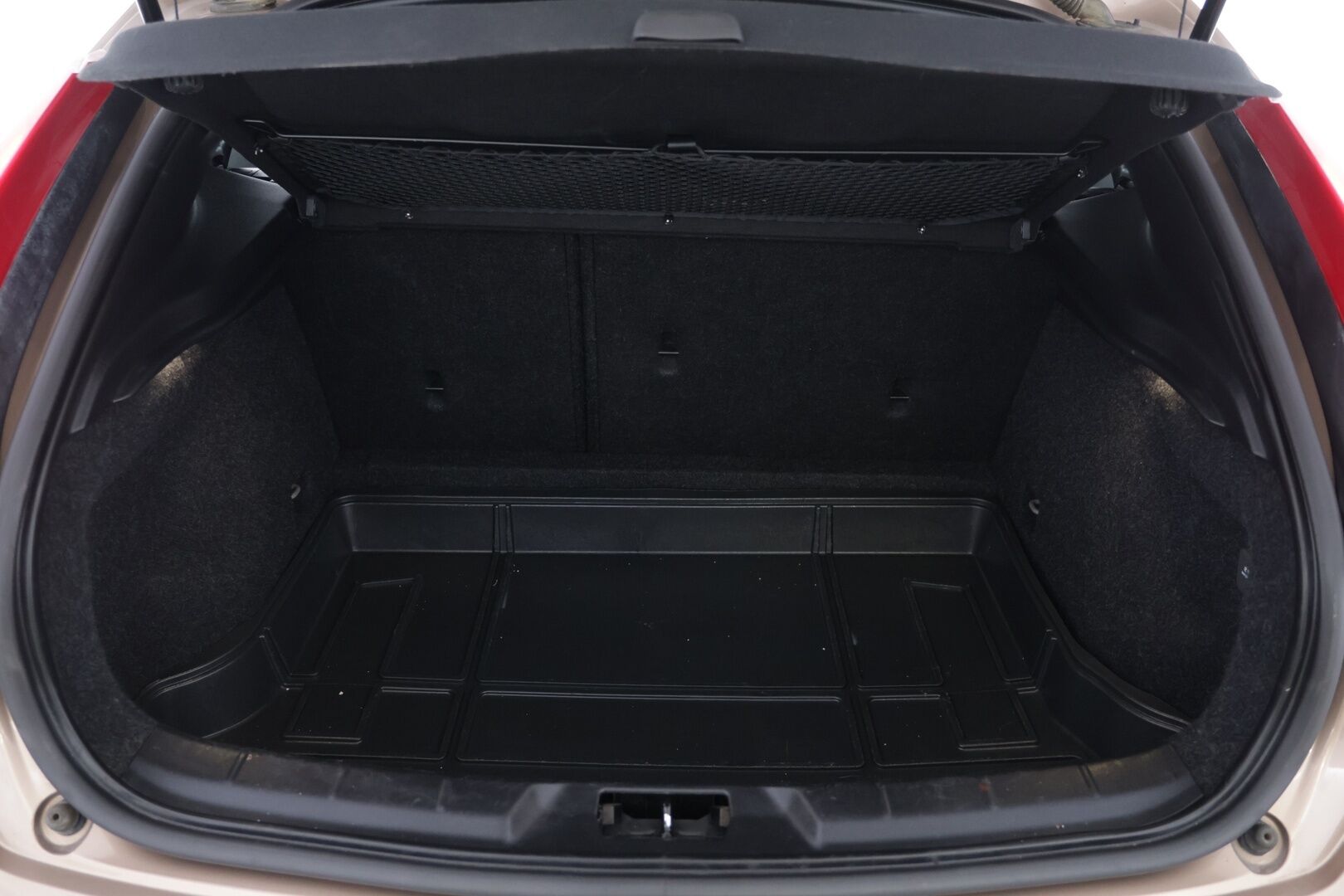 Volvo V40 Cross Country 2013 D3 Momentum aut - Ei AD-blue | Lohko | P.kamera | Xenon