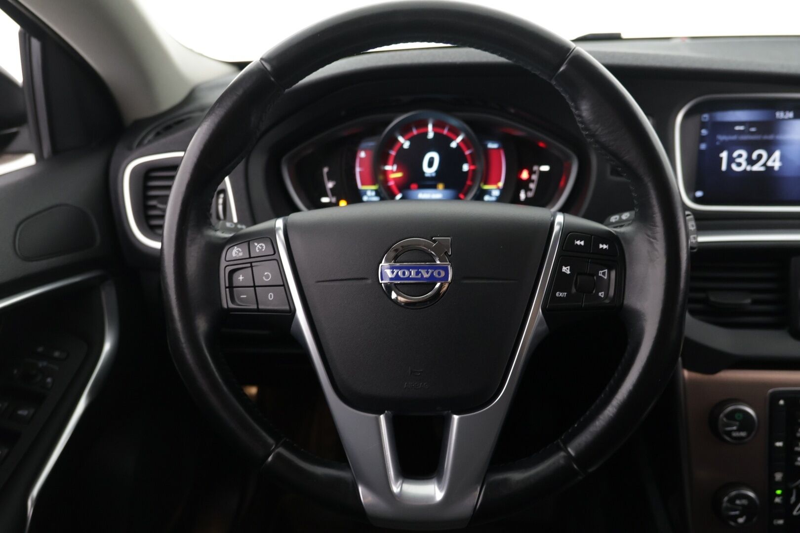 Volvo V40 Cross Country 2013 D3 Momentum aut - Ei AD-blue | Lohko | P.kamera | Xenon