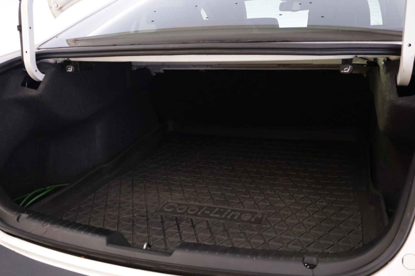 Mazda 6 2013 Sedan 2,5 SKYACTIV-G Luxury 6AT 4ov SD1 * ACC / BOSE / Muistipenkit / Navi / Nahat / Koukku* - Hyvin huollettu / Huippuvarusteet - HULLUT AVAJAISHULINAT KORKOTARJOUS 3,29 %