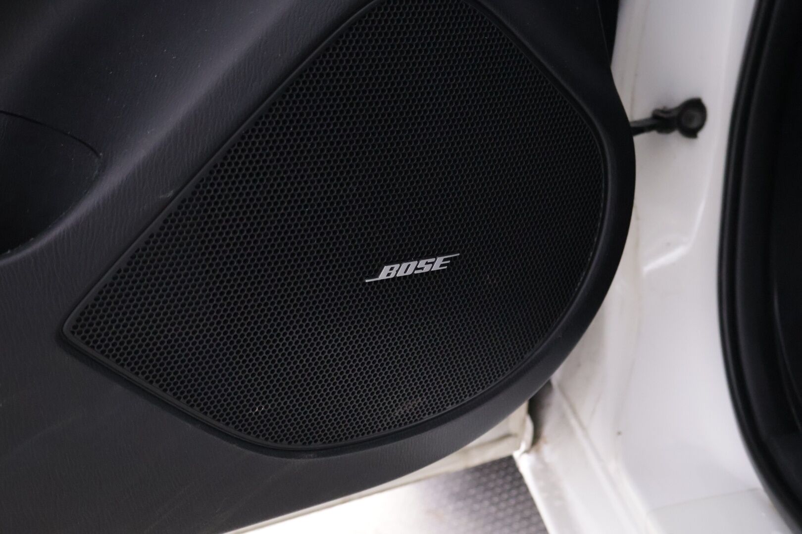 Mazda 6 2013 Sedan 2,5 SKYACTIV-G Luxury 6AT 4ov SD1 * ACC / BOSE / Muistipenkit / Navi / Nahat / Koukku* - Hyvin huollettu / Huippuvarusteet - HULLUT AVAJAISHULINAT KORKOTARJOUS 3,29 %