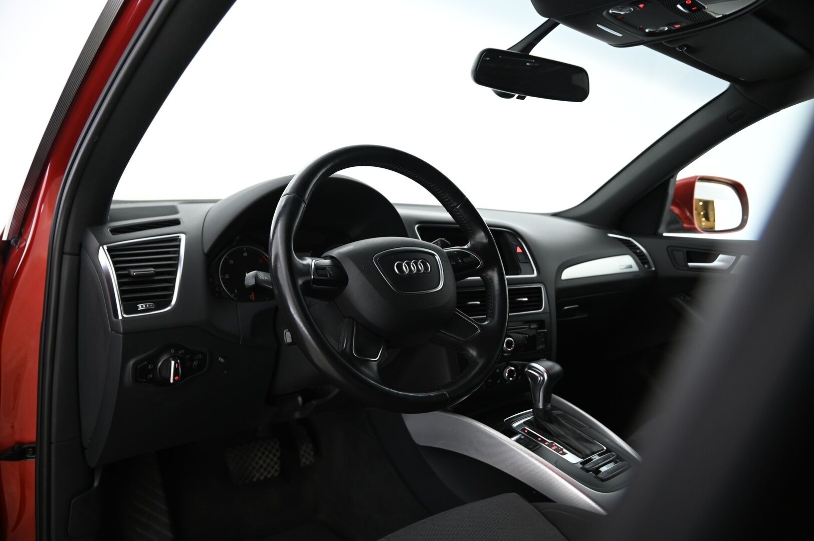 Audi Q5 2013 ffroad Business 2,0 TDI 130 kW quattro S tronic *Myydään huutokaupat.com*