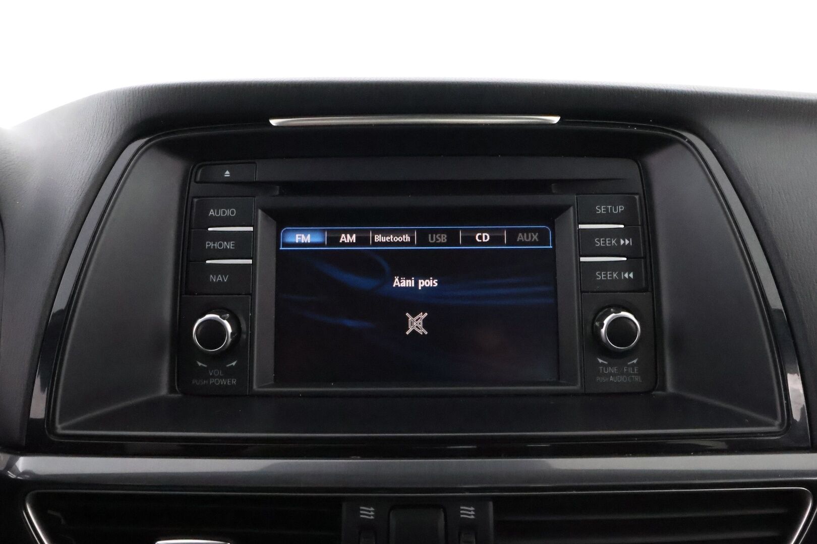 Mazda 6 2013 Sedan 2,0 (165) SKYACTIV-G Premium 6AT 4ov SC1 * 2Om Suomiauto / Vakkari / Lohko & Sisäpistoke / 2x Huippurenkaat! - Vain 2 Omistajaa / Juuri tullut Tampereelle!