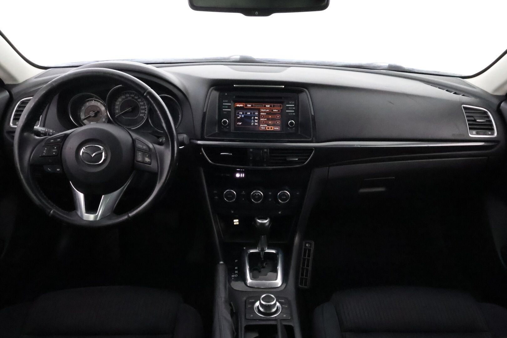 Mazda 6 2013 Sedan 2,0 (165) SKYACTIV-G Premium 6AT 4ov SC1 * 2Om Suomiauto / Vakkari / Lohko & Sisäpistoke / 2x Huippurenkaat! - Vain 2 Omistajaa / Juuri tullut Tampereelle!