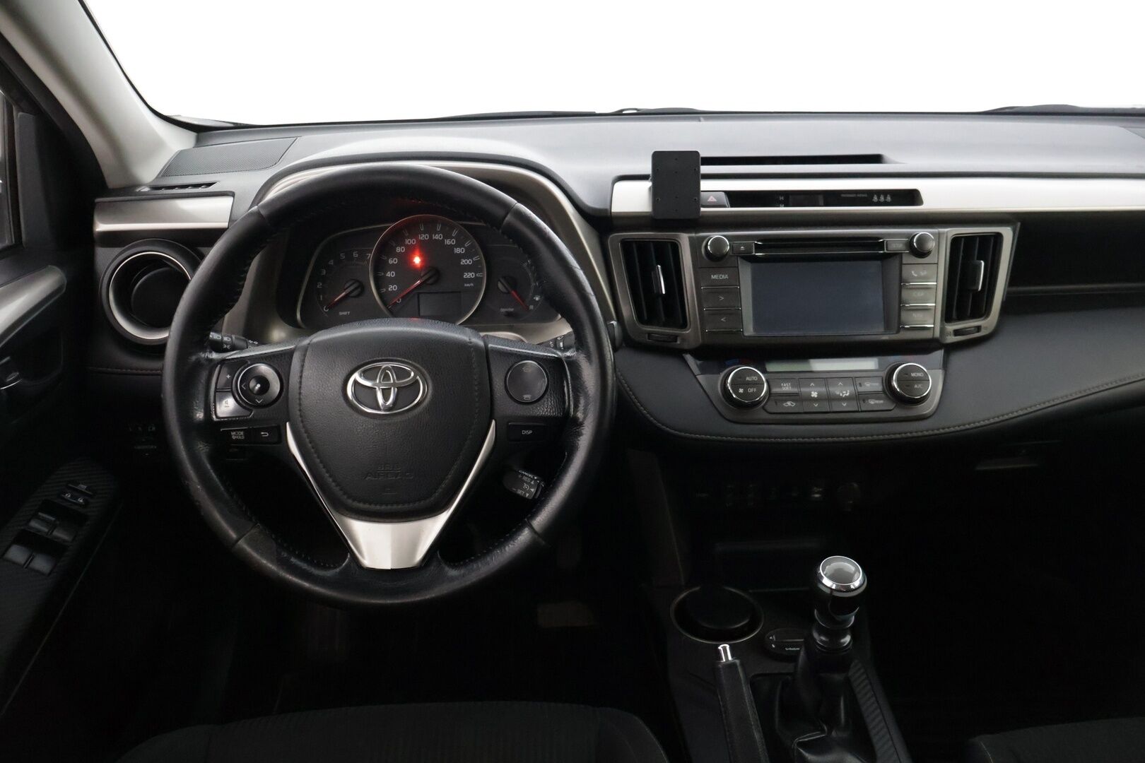 Toyota RAV4 2014 2,0 D-4D AWD Active * Myydään huutokaupat.com-sivustolla Webasto / Koukku / Lisävalo / Kamera / Navi * - *Kattavasti varusteltu! / Hyvin huollettu / Kaksilla renkailla ja vetokoukulla!*