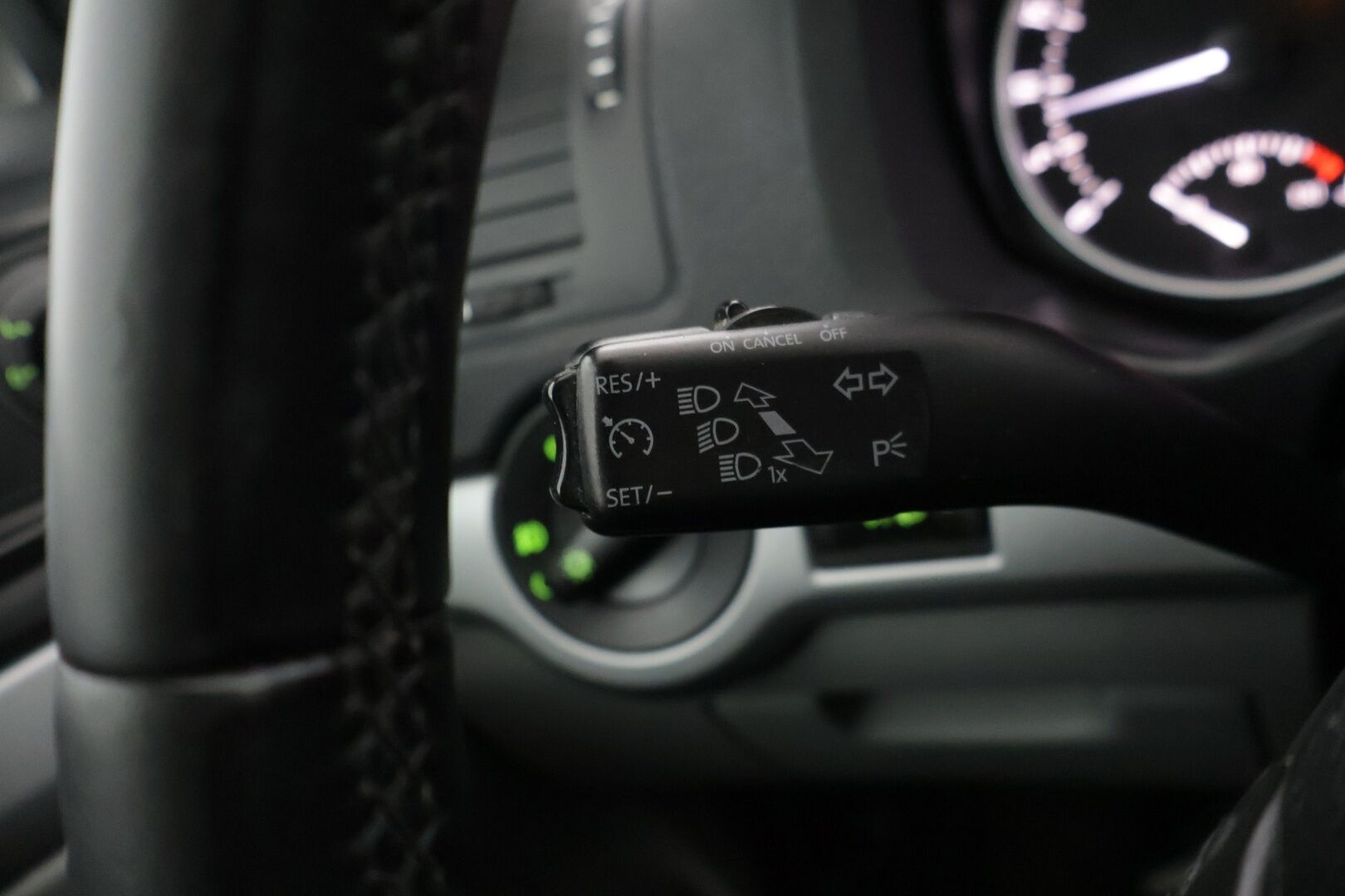 Skoda Octavia 2013 Combi 1,6 TDI Ambiente DSG Autom.** YritysOutlet - Myydään vain yrityksille - Suomi-auto / 2 renkaat / Vakionopeudensäädin / Lohkolämmitin sisäpistokkeella *