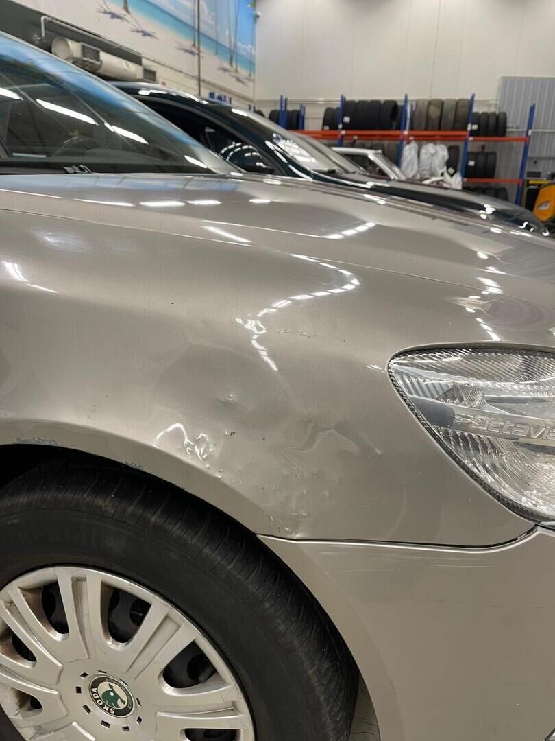 Skoda Octavia 2013 Combi 1,6 TDI Ambiente DSG Autom.** YritysOutlet - Myydään vain yrityksille - Suomi-auto / 2 renkaat / Vakionopeudensäädin / Lohkolämmitin sisäpistokkeella *