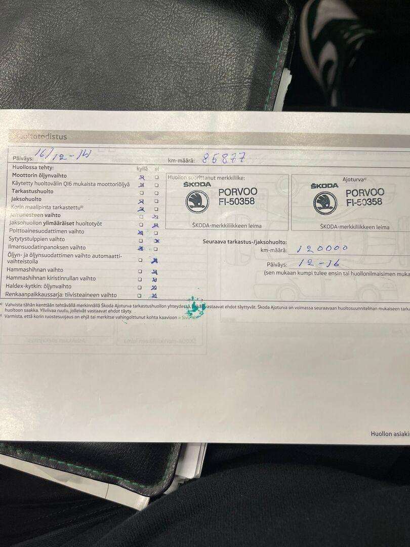 Skoda Octavia 2013 Combi 1,6 TDI Ambiente DSG Autom.** YritysOutlet - Myydään vain yrityksille - Suomi-auto / 2 renkaat / Vakionopeudensäädin / Lohkolämmitin sisäpistokkeella *