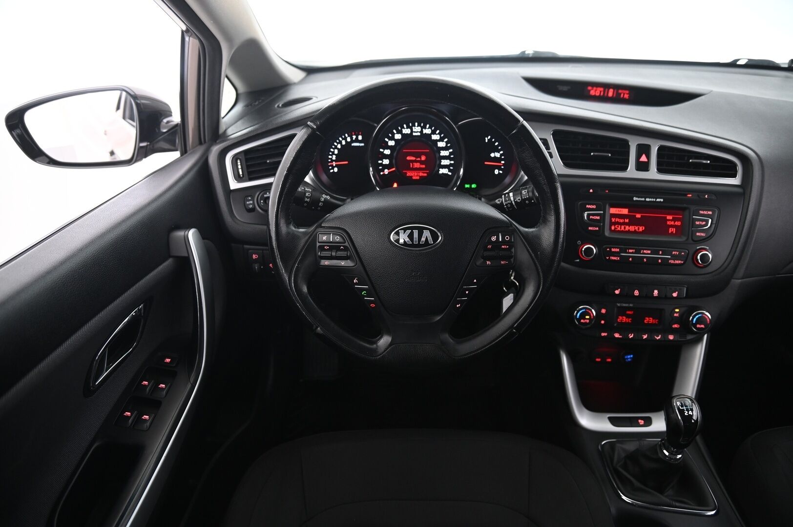 Kia cee'd 2013 1,6 ISG EX SW EcoDynamics - Vakkari | Peruutustutka | Lämpöratti | Juuri leimattu & huollettu | Suomiauto | 2x renkaat