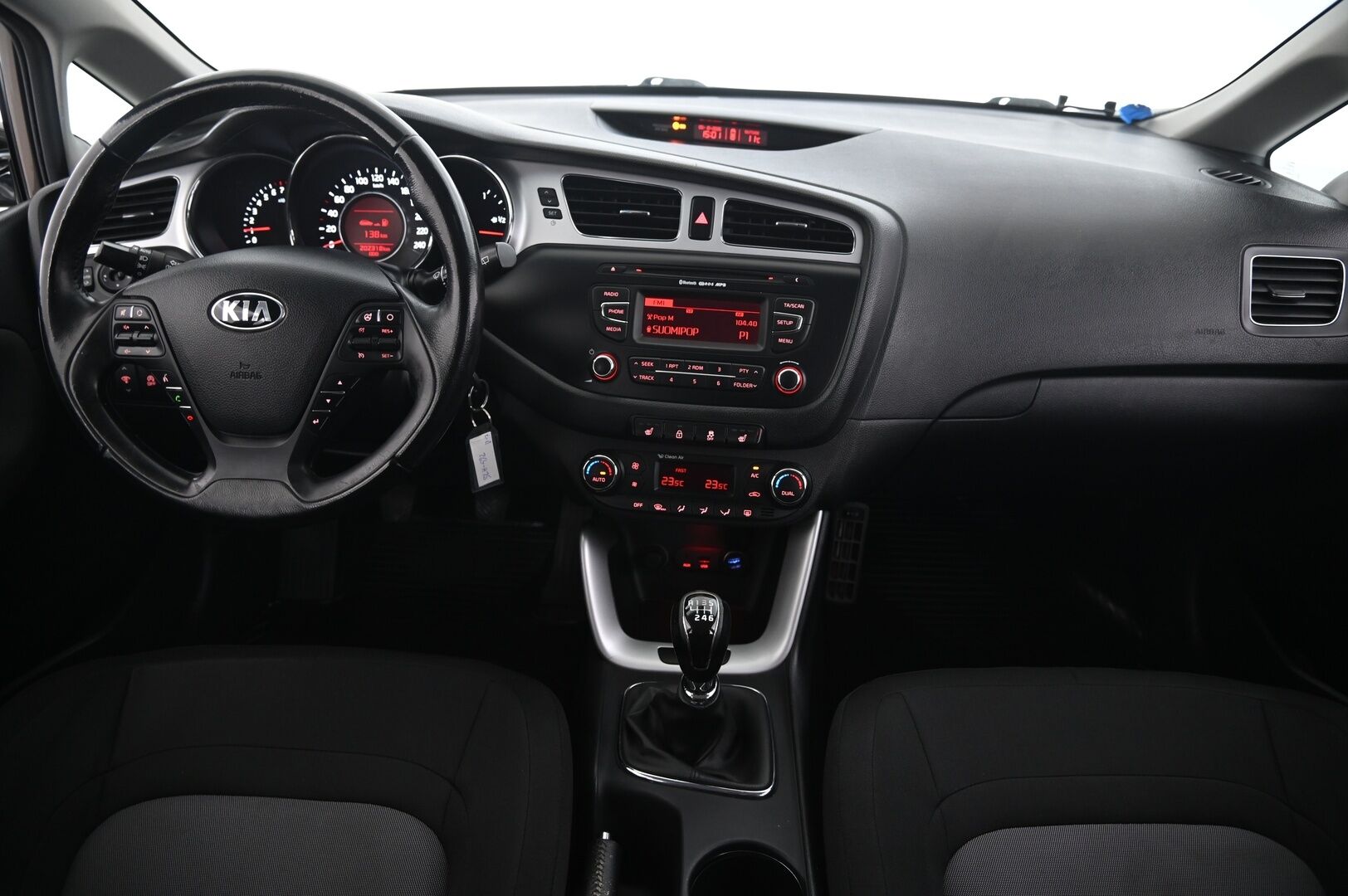 Kia cee'd 2013 1,6 ISG EX SW EcoDynamics - Vakkari | Peruutustutka | Lämpöratti | Juuri leimattu & huollettu | Suomiauto | 2x renkaat
