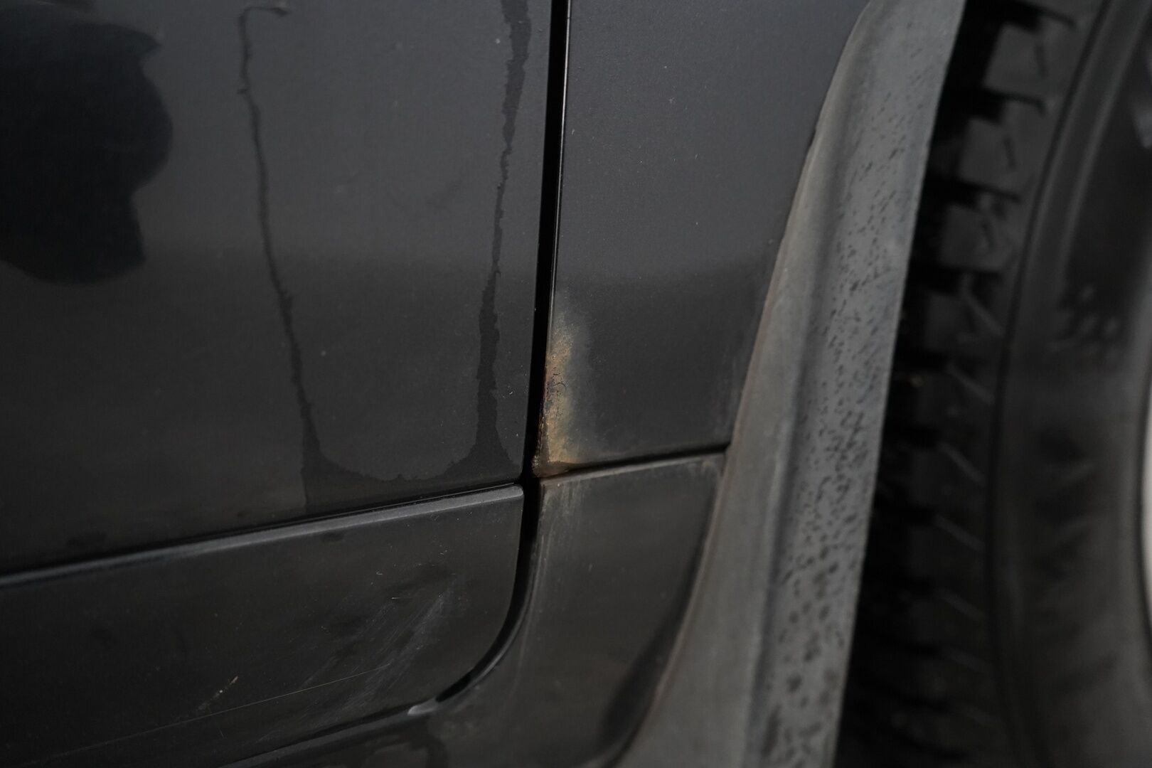 Audi A4 2004 2.0 Avant 96kW- YritysOutlet - Myydään vain yrityksille - 2-Om / Todella särmät huollot / Kahdet hyväkuntoiset renkaat alumiinivantein / Juuri katsastettu