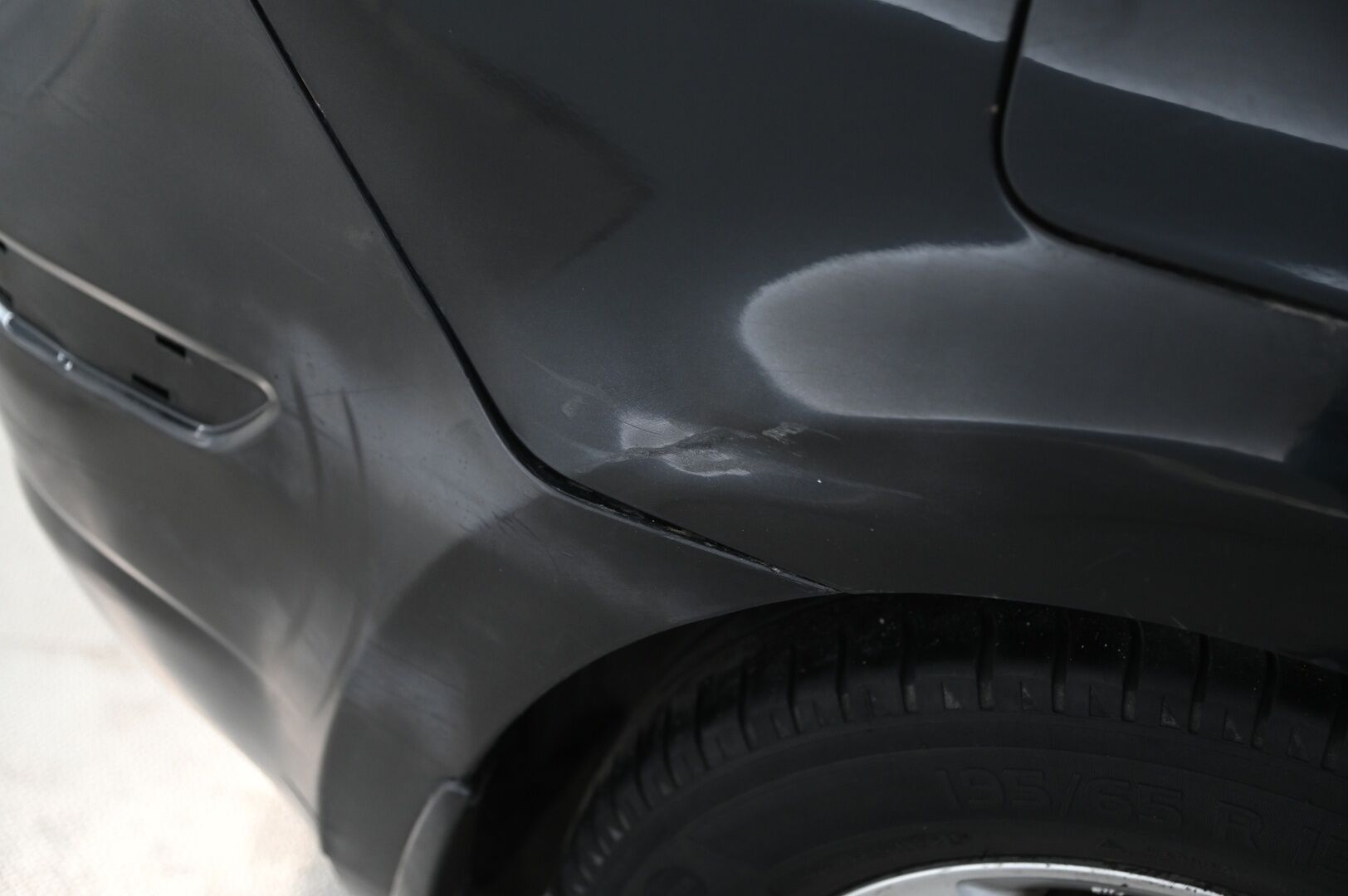 Nissan Tiida 2009 *Myydään Huutokaupat.com*