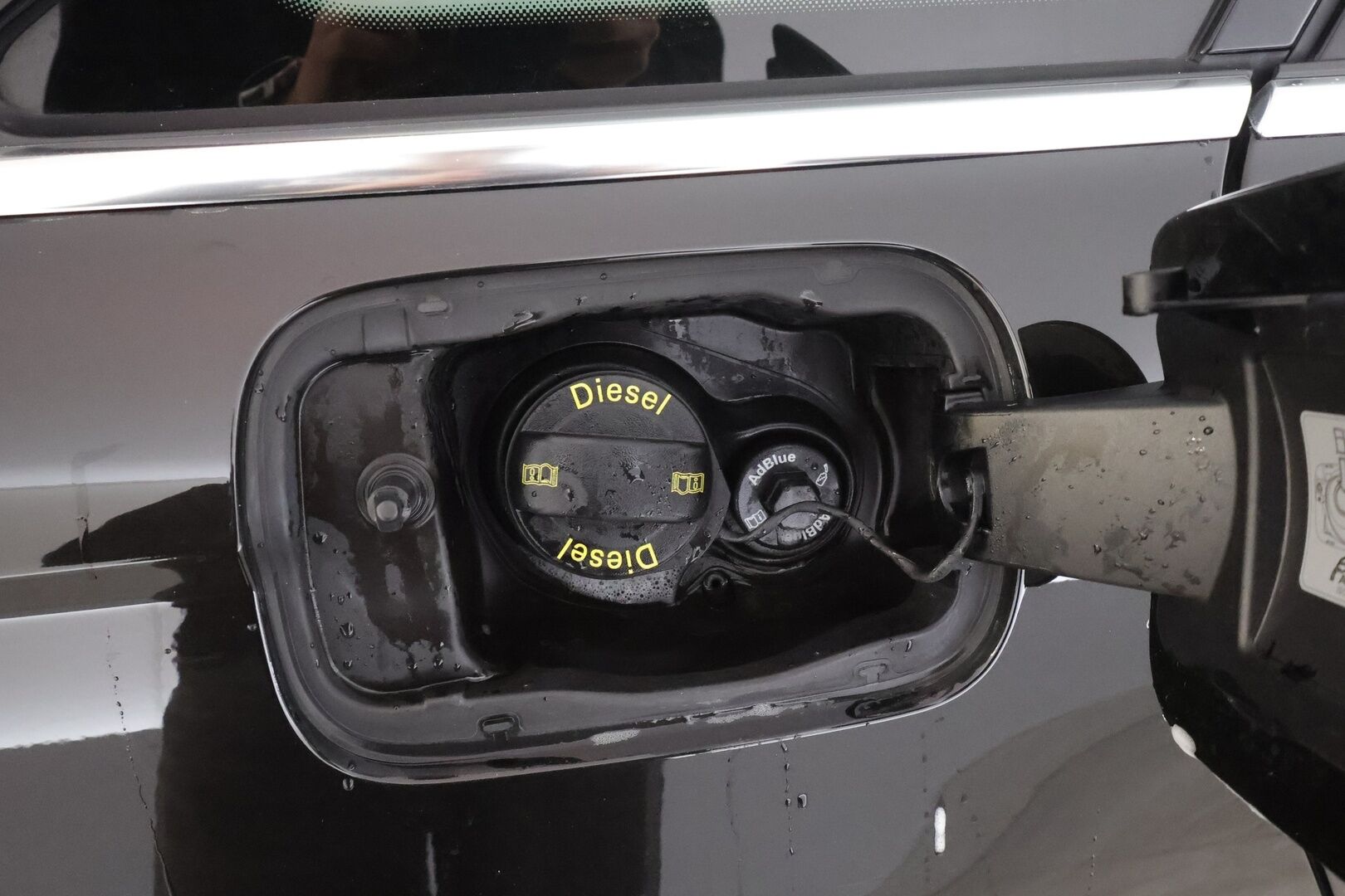 Audi A6 2015 Sedan Business 2,0 TDI 140 kW ultra S tronic * Comfort-penkit Muistilla / Xenon / P.tutkat / Vakkari / Bluetooth * - Suomi-auto / Kahdet renkaat