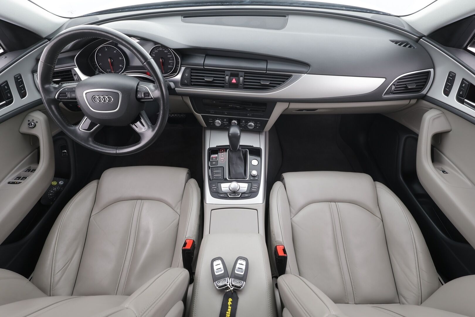 Audi A6 2015 Sedan Business 2,0 TDI 140 kW ultra S tronic * Comfort-penkit Muistilla / Xenon / P.tutkat / Vakkari / Bluetooth * - Suomi-auto / Kahdet renkaat