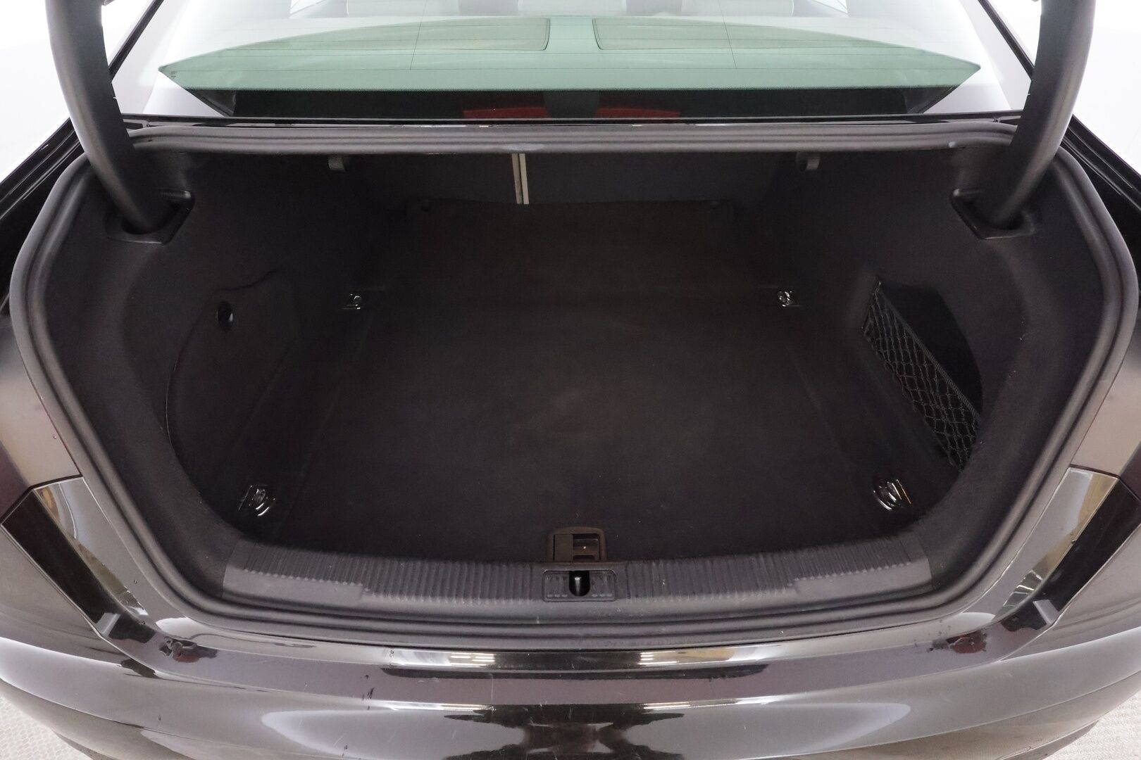 Audi A6 2015 Sedan Business 2,0 TDI 140 kW ultra S tronic * Comfort-penkit Muistilla / Xenon / P.tutkat / Vakkari / Bluetooth * - Suomi-auto / Kahdet renkaat