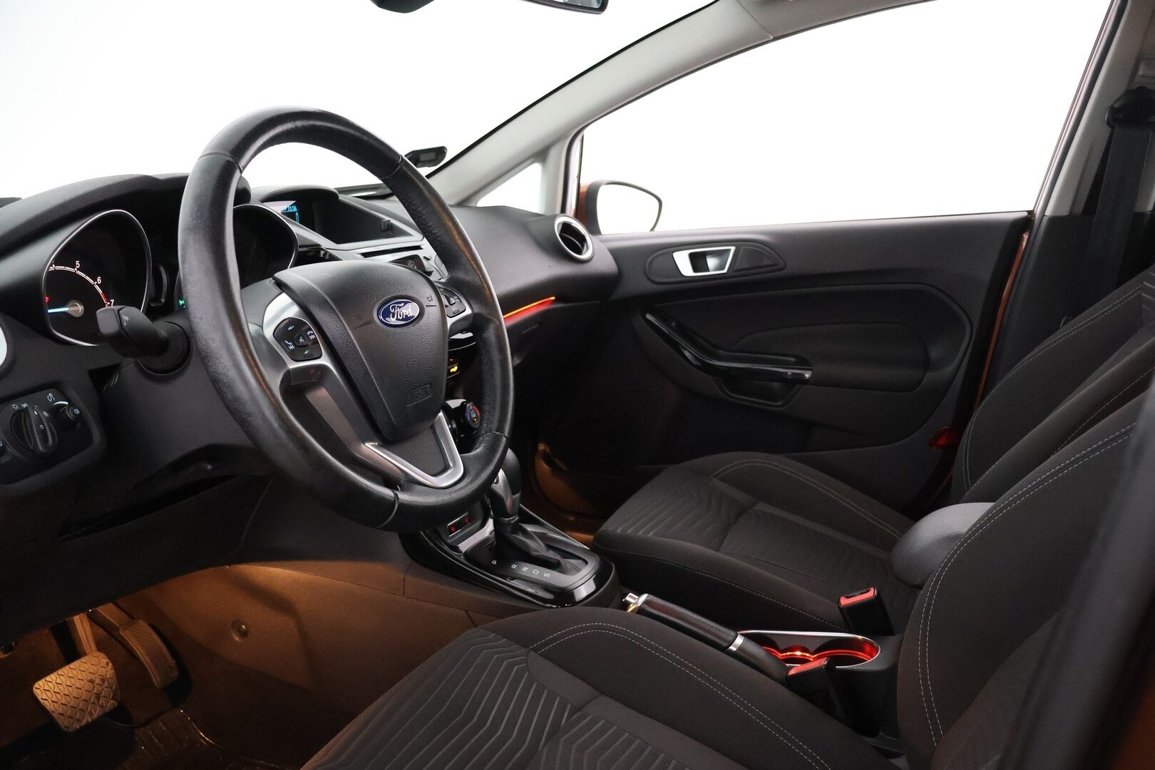 Ford Fiesta 2014 1,0 EcoBoost 100hv PowerShift Titanium A6 5-ovinen - | Kahdet hyvät renkaat! | Suomi-Auto | Ilmastointi | Vakkari | Erinomaiset huollot!