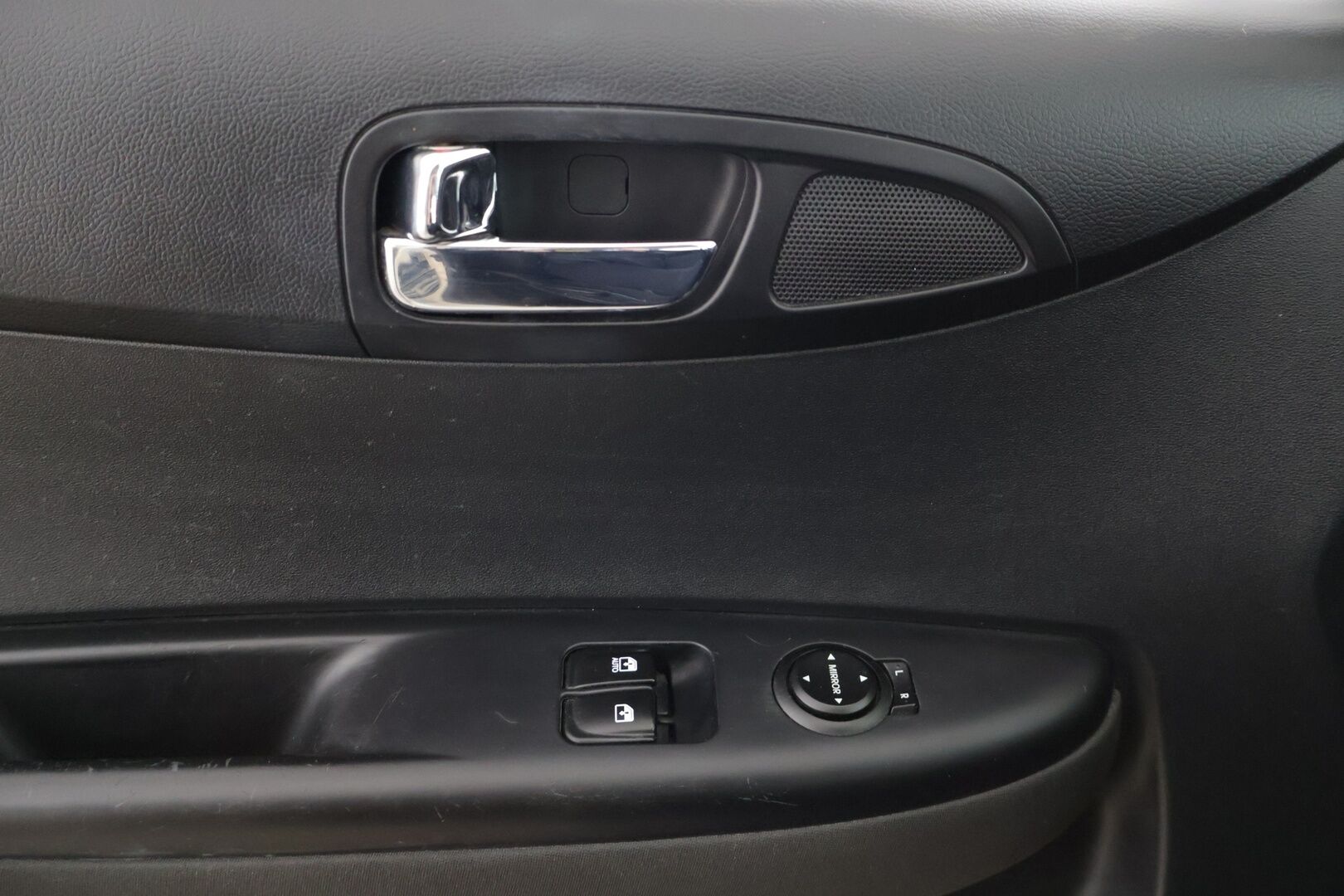 Hyundai i20 5d 2014 1,2 5MT Classic - Katsastus 9/2027 | Lohko | Suomi-auto | Hyvin huollettu | Kahdet renkaat | Taloudellinen | Erikoisväri | Penkinlämmitin