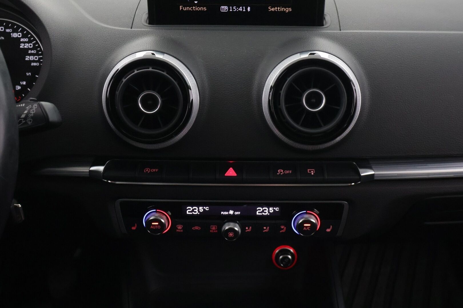 Audi A3 2014 Sportback Business 1,2 TFSI 77 kW *Myydään Huutokaupat.com*