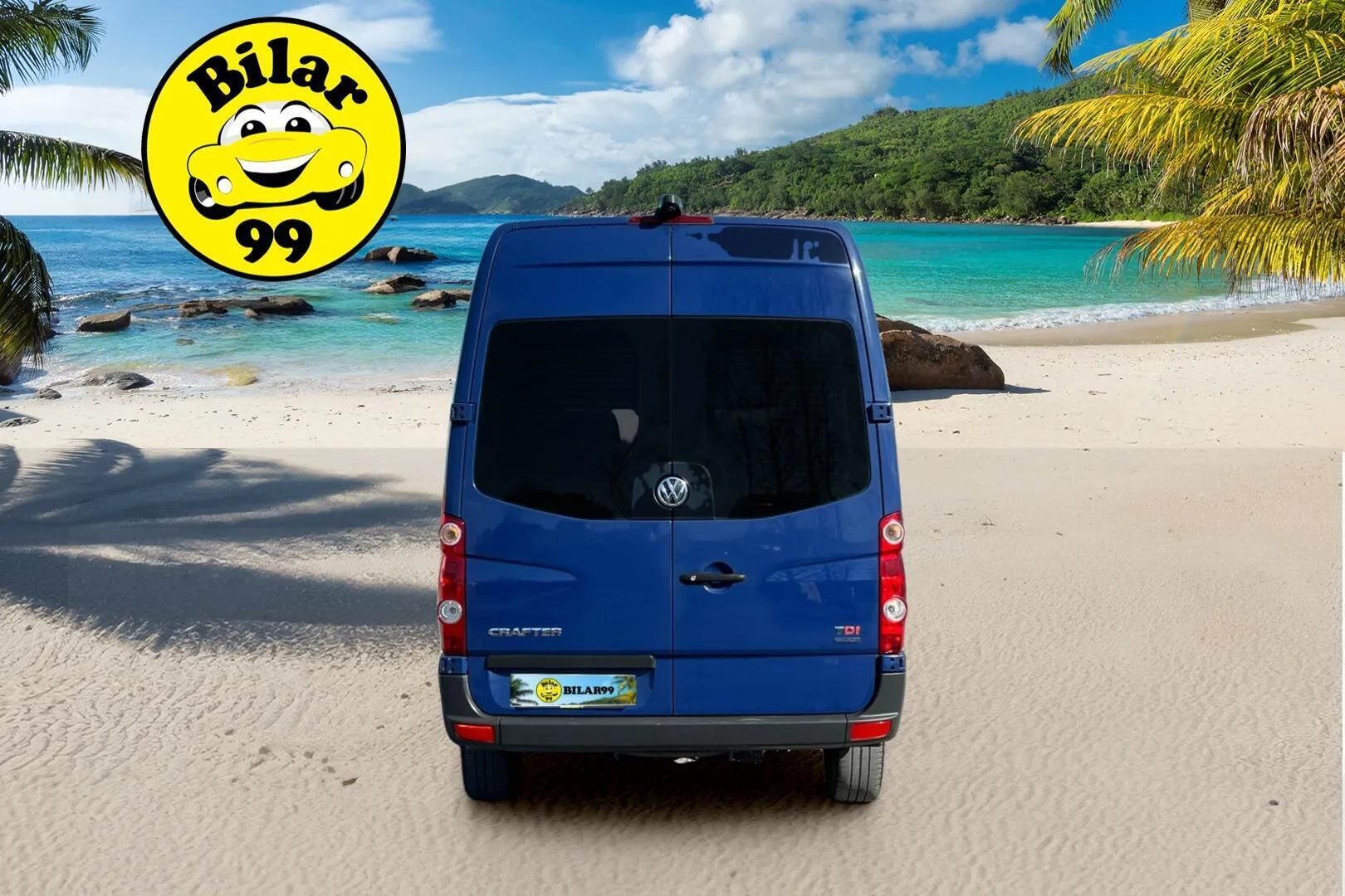 Volkswagen Crafter 2015 35 Kombi 2,0 TDI 120 kW, 3665, 2-0-0-0 - 9-p | CarSportin nahkasisusta! | Webasto | P. Kamera | Hihna vaihdettu 196tkm!  | B-kortilla ajettava! 