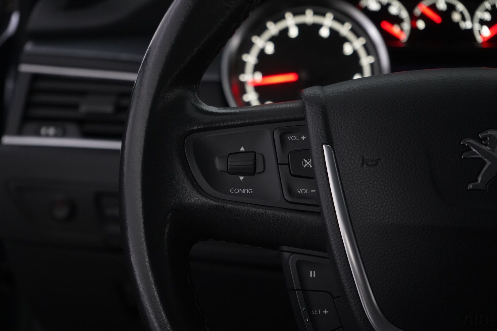 Peugeot 508 2014 * MYYDÄÄN HUUTOKAUPAT.COM * - Suomi-auto / Juuri katsastettu / Panorama