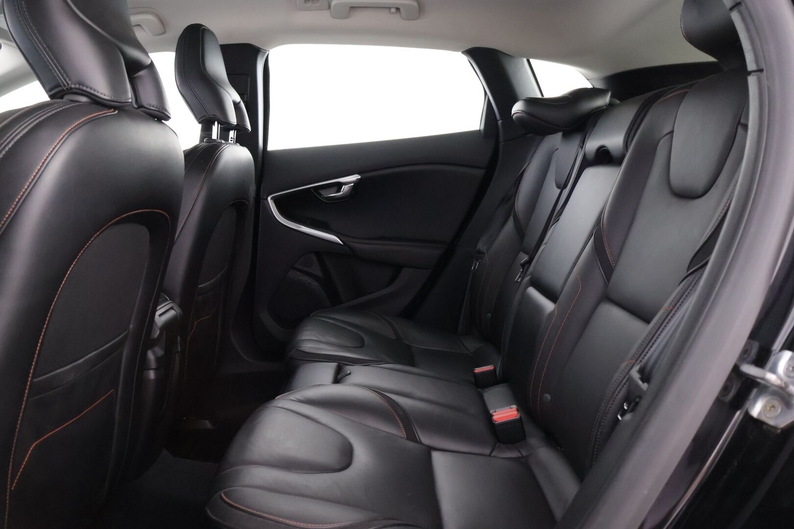 Volvo V40 2015 D2 Ocean Race Business aut - | Suomi-auto | Webasto | Vakkari | Nahkapenkit | Digimittaristo | 