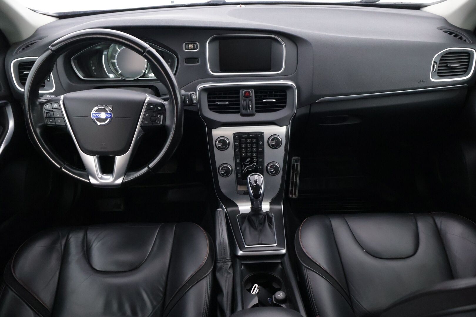 Volvo V40 2015 D2 Ocean Race Business aut - | Suomi-auto | Webasto | Vakkari | Nahkapenkit | Digimittaristo | 