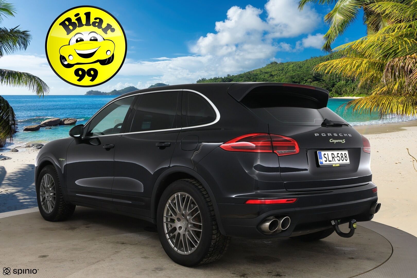 Porsche Cayenne 2015 S E-hybrid / Suomi-auto / Vetokoukku / PASM / 12-istuimet / Vaaleat nahat - 2x renkaat / Huoltokirja