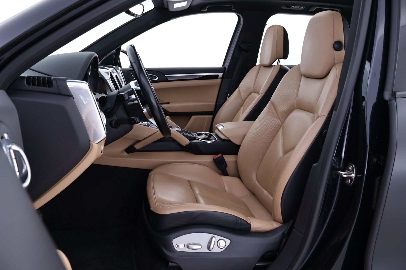 Porsche Cayenne 2015 S E-hybrid - Mattateippaus | Suomiauto | Bose | ACC | PASM | Ilmastoidut Nahat Muisteilla | 8-Suuntaiset Penkit | Panorama |SUPERVARUSTEET!