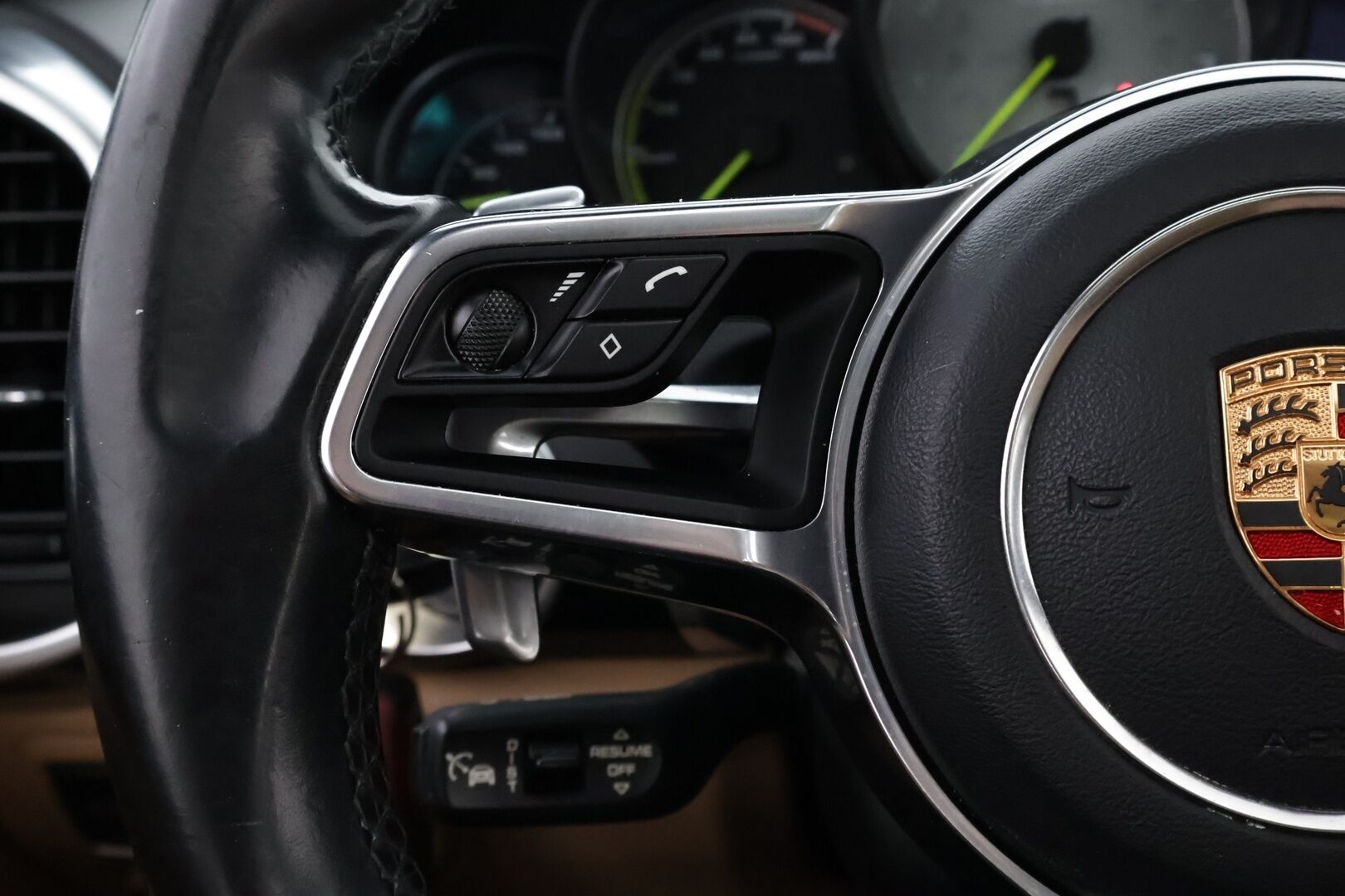 Porsche Cayenne 2015 S E-hybrid - Mattateippaus | Suomiauto | Bose | ACC | PASM | Ilmastoidut Nahat Muisteilla | 8-Suuntaiset Penkit | Panorama |SUPERVARUSTEET!