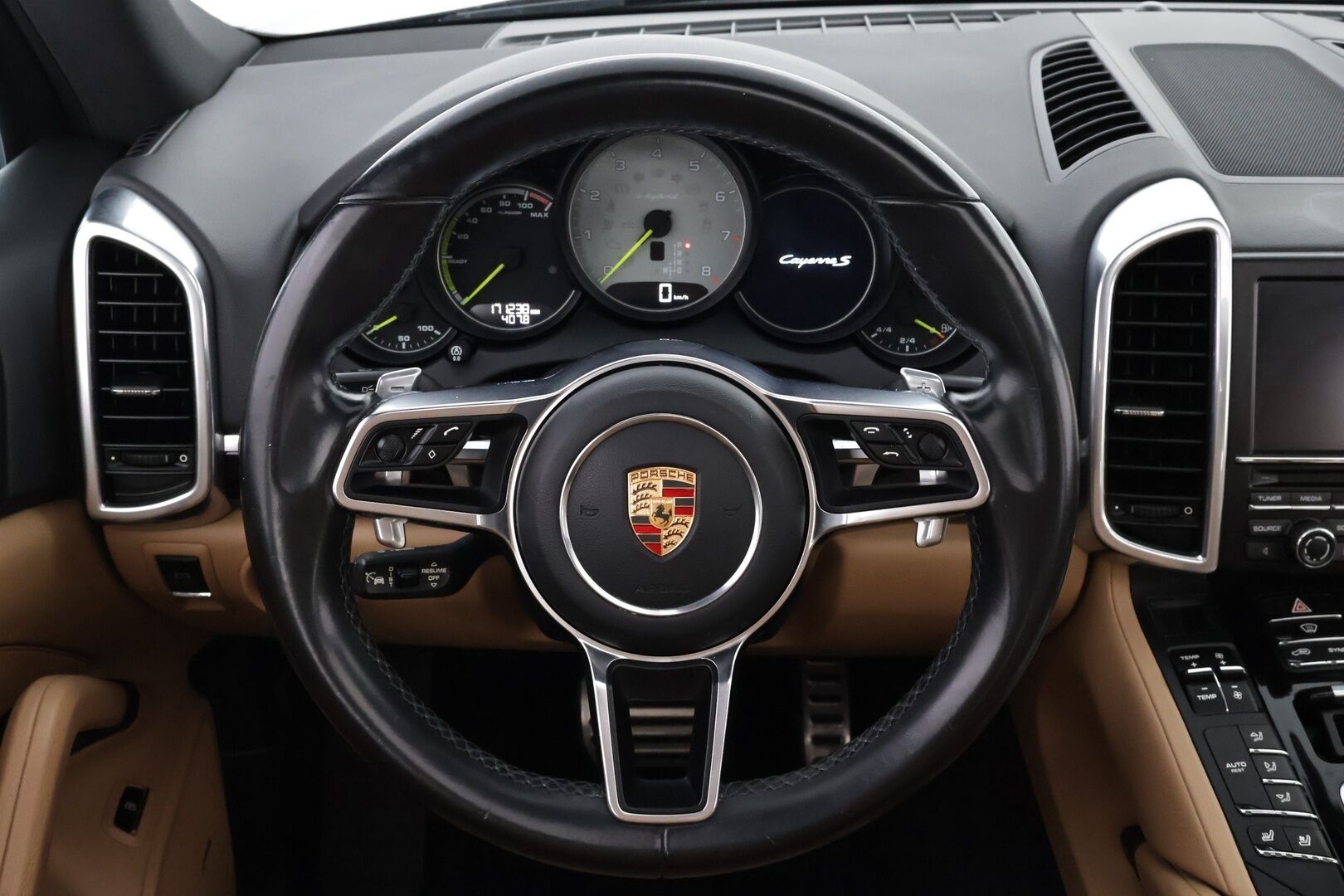 Porsche Cayenne 2015 S E-hybrid - Mattateippaus | Suomiauto | Bose | ACC | PASM | Ilmastoidut Nahat Muisteilla | 8-Suuntaiset Penkit | Panorama |SUPERVARUSTEET!