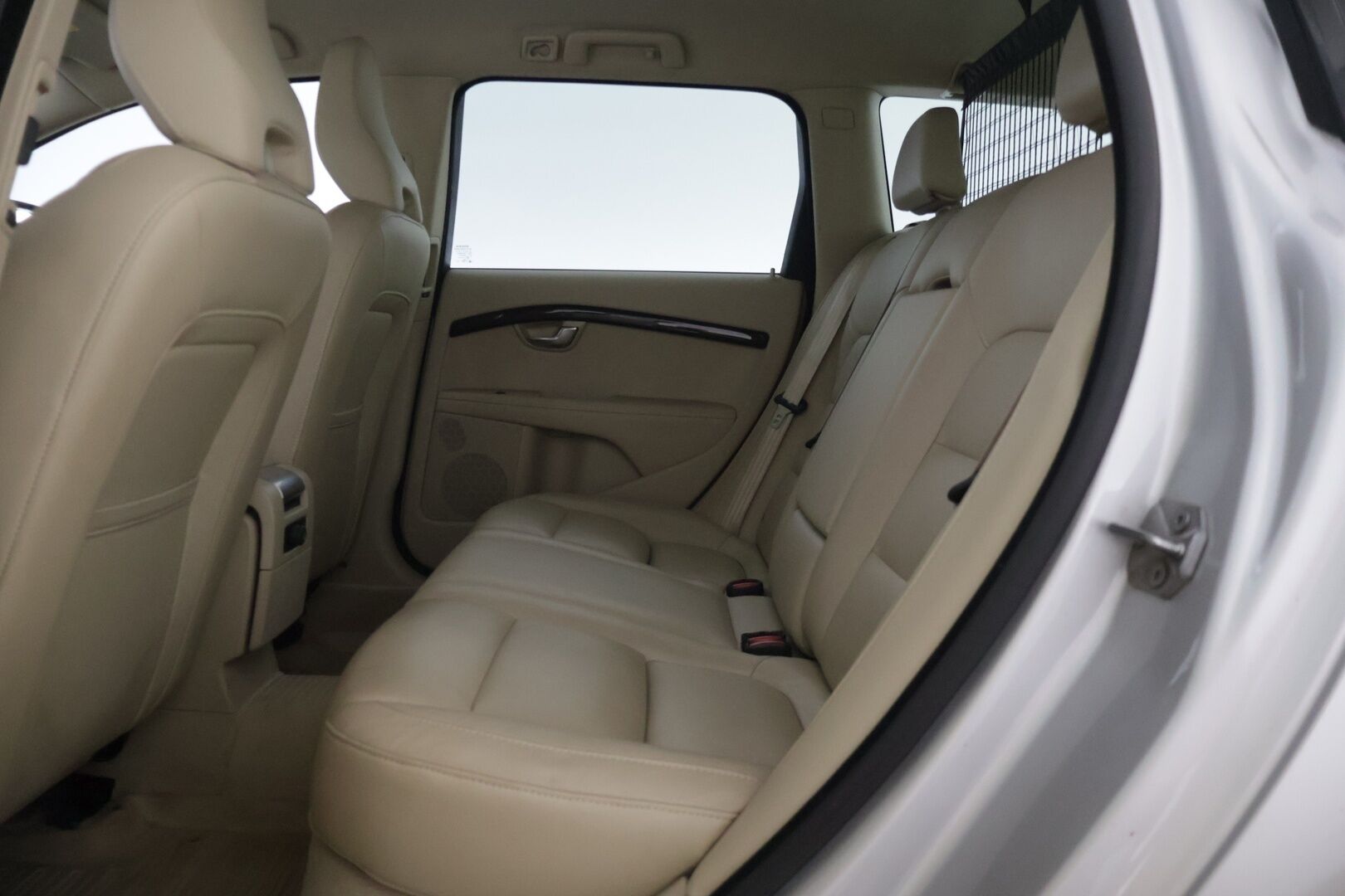 Volvo V70 2014 D4 AWD Momentum Edition aut. - | Vakionopeudensäädin | Webasto | Vetokoukku | Sähkösäätöinen kuljettajan istuin muistilla | Nahkapenkit | Lämmitetty ratti | Jakopää tehty 290tkm kohdalla! |