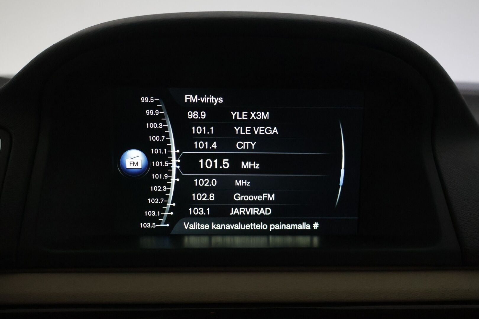 Volvo V70 2014 D4 AWD Momentum Edition aut. - | Vakionopeudensäädin | Webasto | Vetokoukku | Sähkösäätöinen kuljettajan istuin muistilla | Nahkapenkit | Lämmitetty ratti | Jakopää tehty 290tkm kohdalla! |