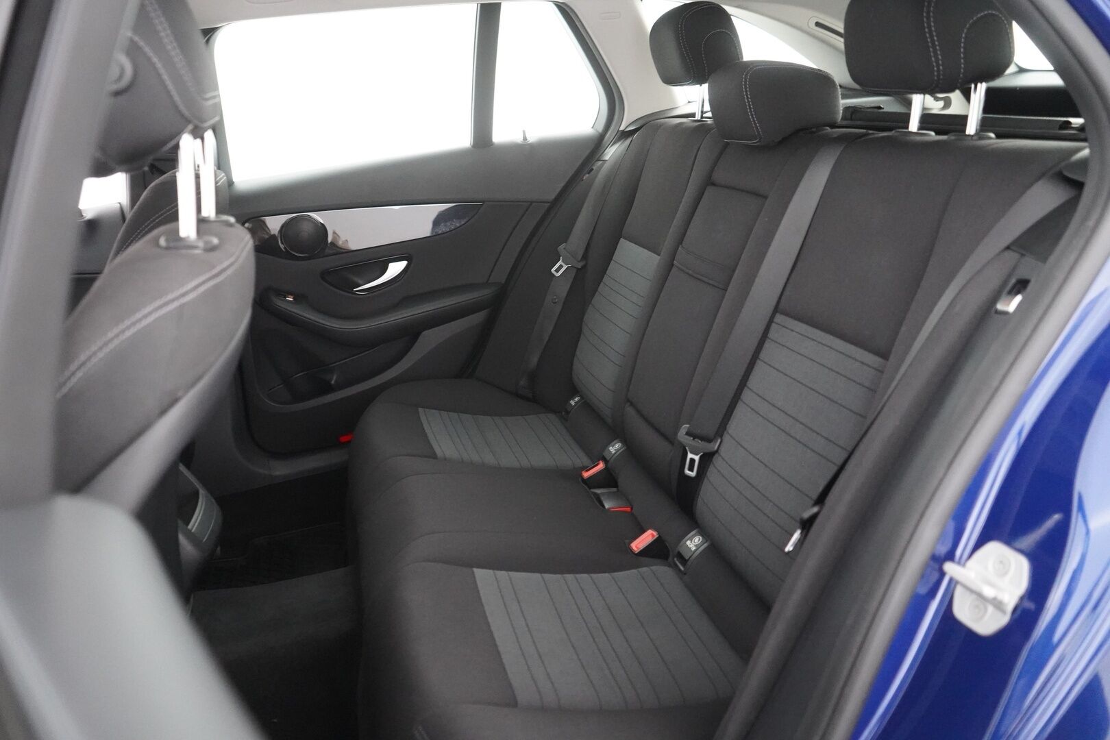 Mercedes-Benz C 2015 200 T A Premium Business - Suomi- auto | LED | Vakkari | Lohkolämmitin | Tutkat | Sporttipenkit | Kahdet renkaat aluvantein | Seuraava katsastus 4.2027