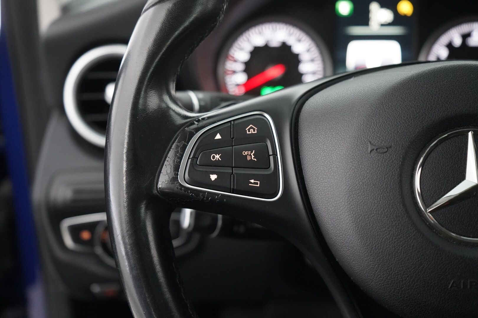 Mercedes-Benz C 2015 200 T A Premium Business - Suomi- auto | LED | Vakkari | Lohkolämmitin | Tutkat | Sporttipenkit | Kahdet renkaat aluvantein | Seuraava katsastus 4.2027