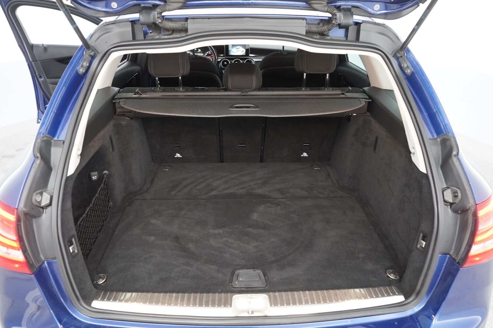 Mercedes-Benz C 2015 200 T A Premium Business - Suomi- auto | LED | Vakkari | Lohkolämmitin | Tutkat | Sporttipenkit | Kahdet renkaat aluvantein | Seuraava katsastus 4.2027