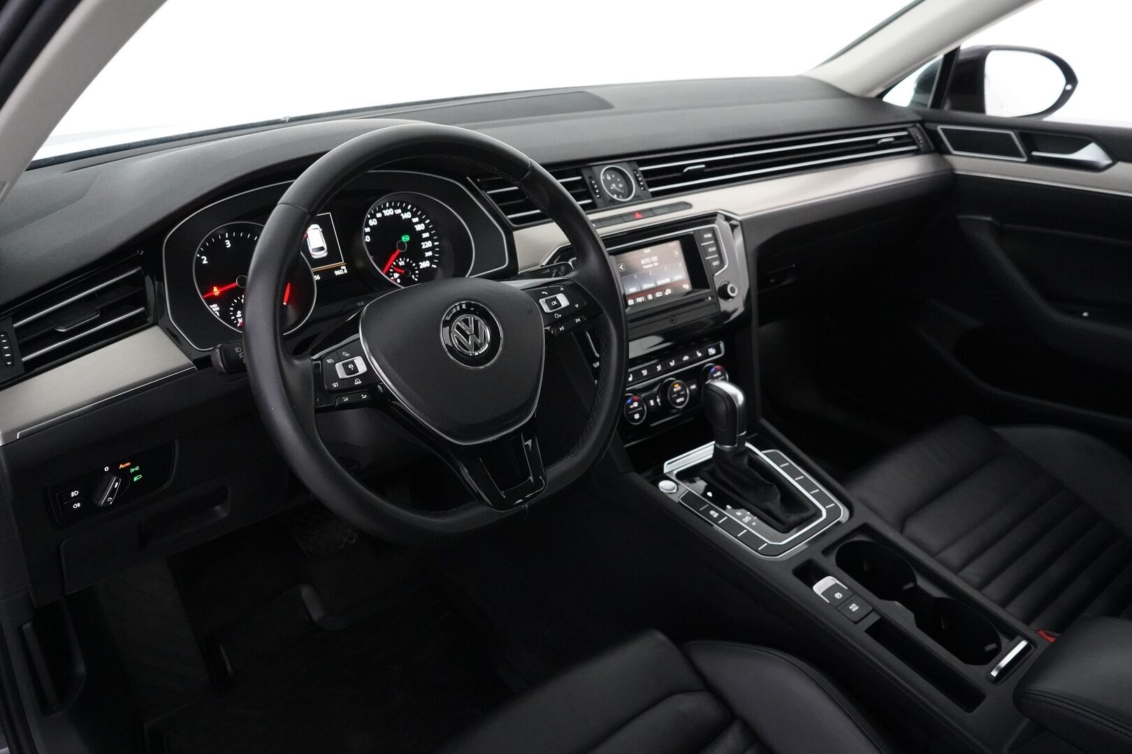 Volkswagen Passat 2015 Variant Highline 2,0 TDI 110 kW (150 hv) BlueMotion Technology DSG-aut. *ACC / Nahat / Webasto / Keyless* - Suomi-auto / Kahdet renkaat vanteilla / Juuri huollettu - HULLUT AVAJAISHULINAT KORKOTARJOUS 3,29 %