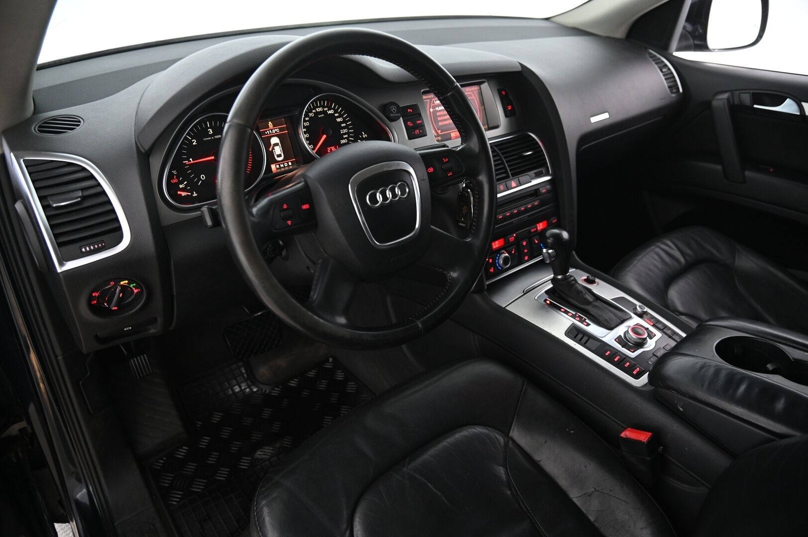 Audi Q7 2007 Q7 Farmari S-line *P-kamera / lohko / vetokoukku* - *Yritysoutlet - Myydään vain yrityksille!* - HULLUT AVAJAISHULINAT KORKOTARJOUS 3,29 %